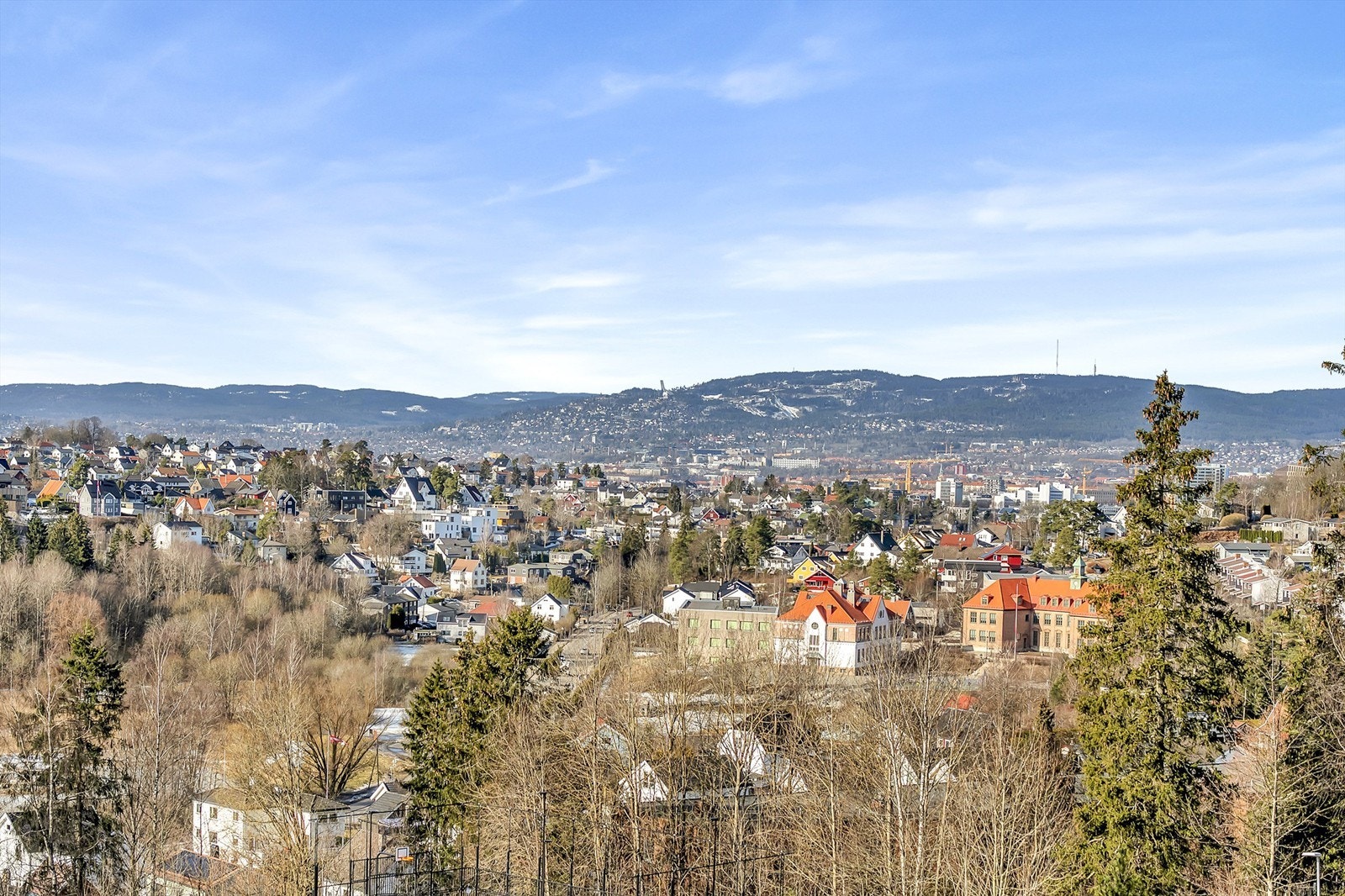 Og selvfølgelig - Holmenkollen. Galleribilde