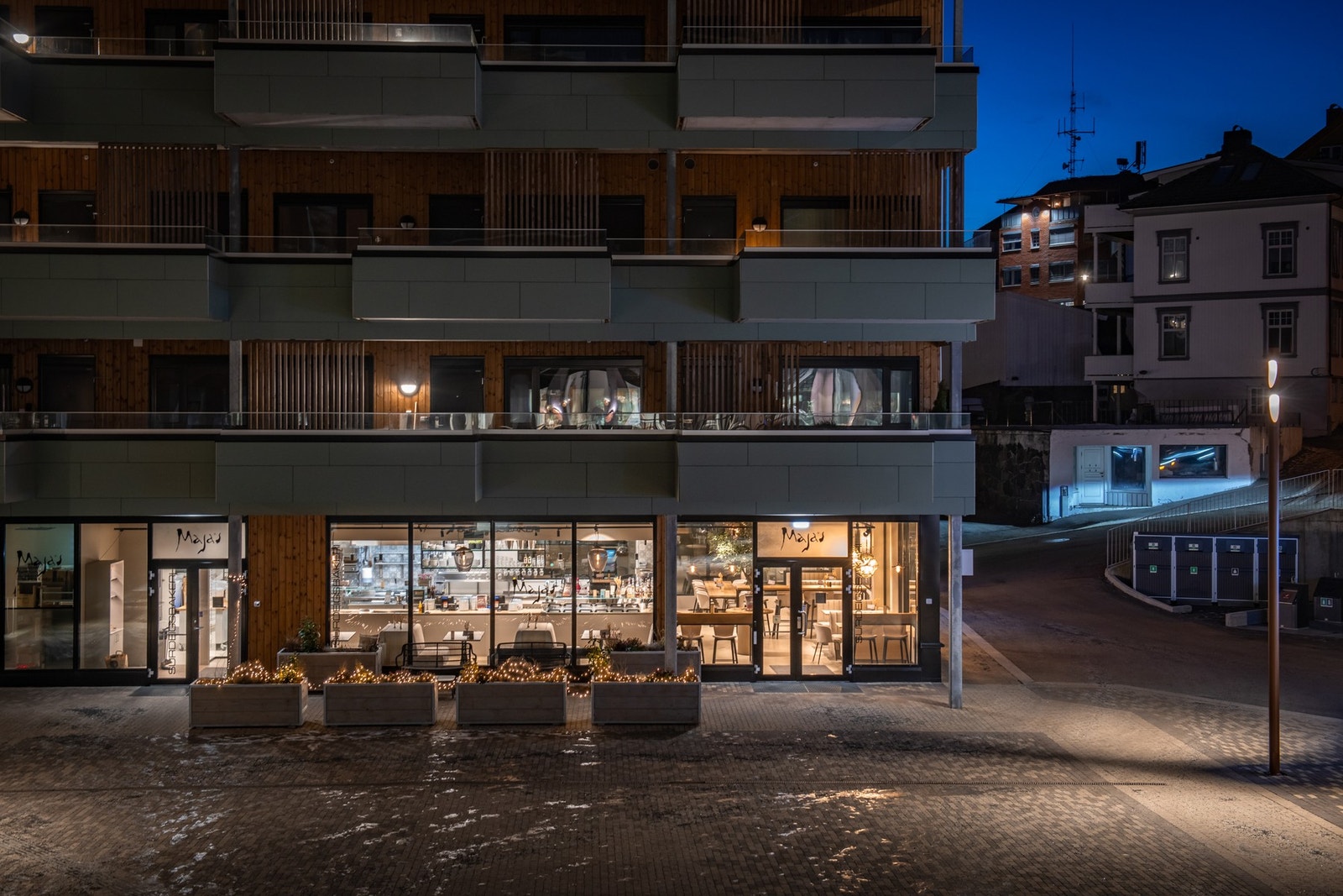 Majas ligger rett på utsiden av leiligheten. Det gjør også lekre restauranter som bl.a Ast, Atterå og Pieno. Galleribilde