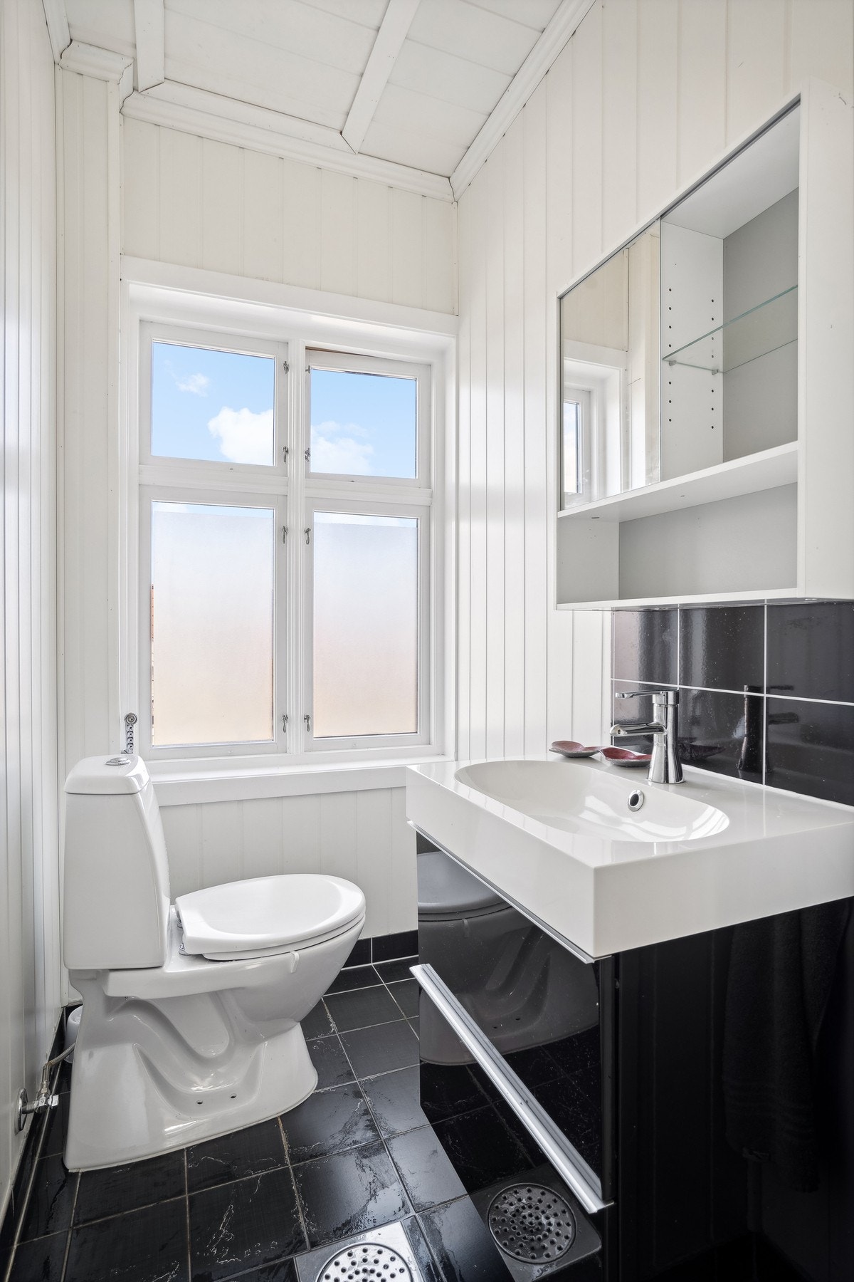 Toalettrom i 2. etasje. Galleribilde