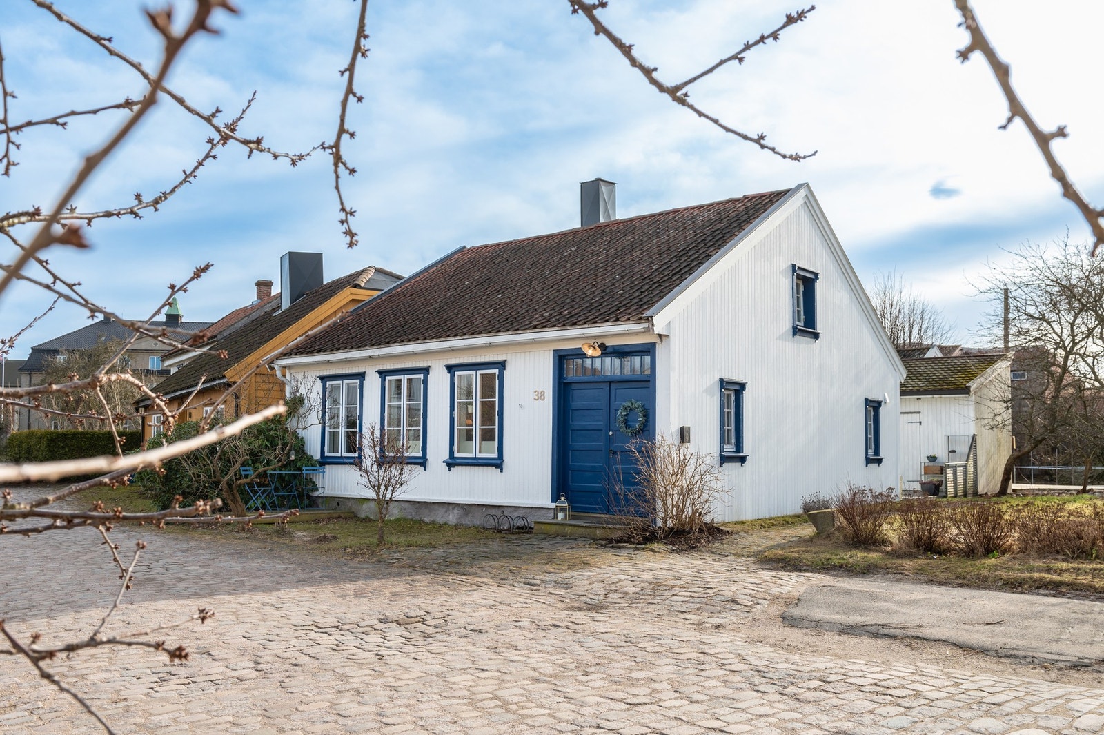 Dette er Lodsgaten 38 - en sjarmerende bolig med unik beliggenhet på Vaterland. Galleribilde