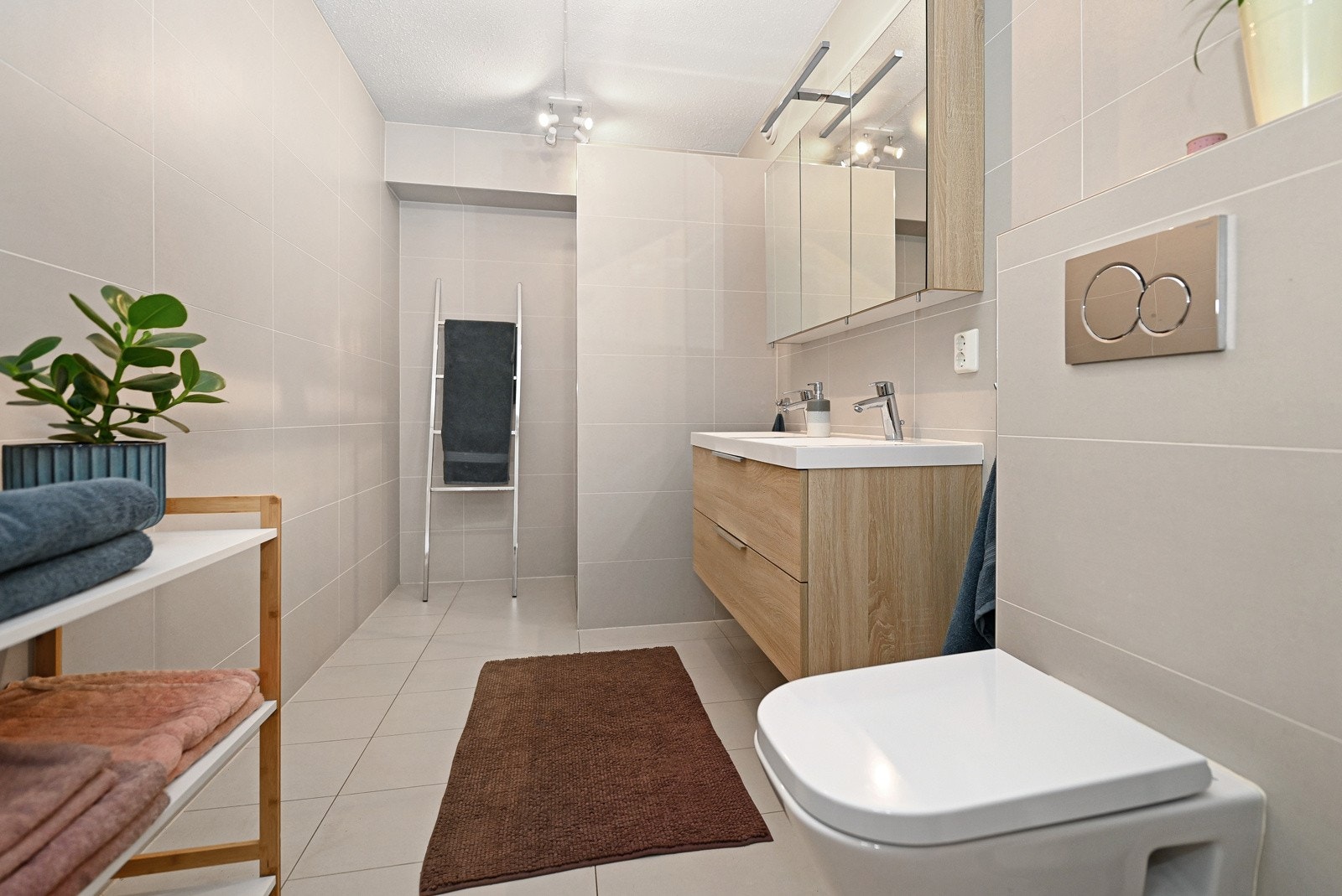 Leiligheten har to bad, fra 2019. Galleribilde