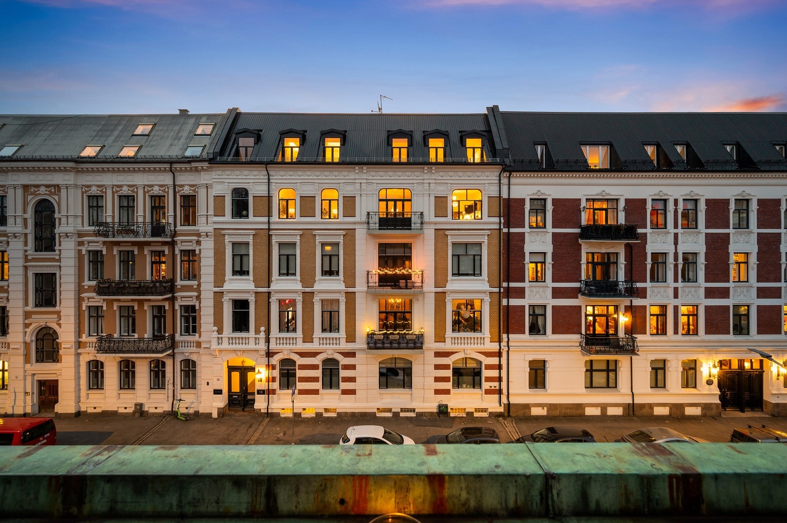 Sentral og attraktiv beliggenhet i et av Oslos mest ærverdige bolig- og ambassadestrøk. Galleribilde