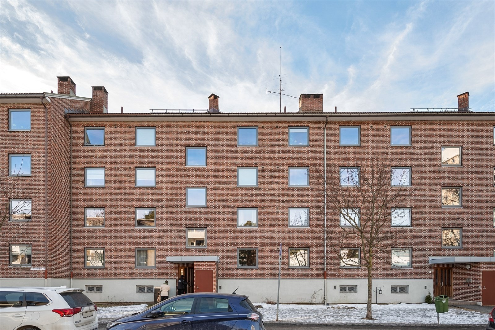 Bo usjenert i høy førsteetasje. Galleribilde