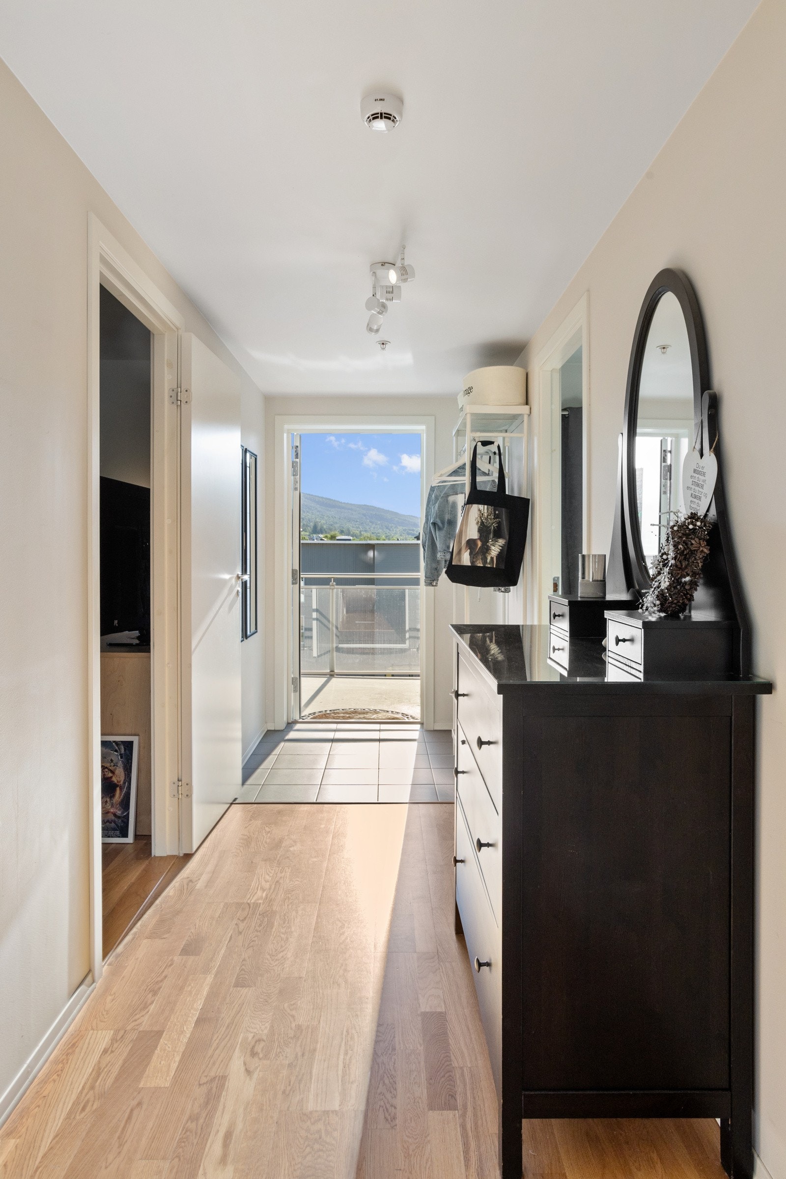 Entré / gang Galleribilde