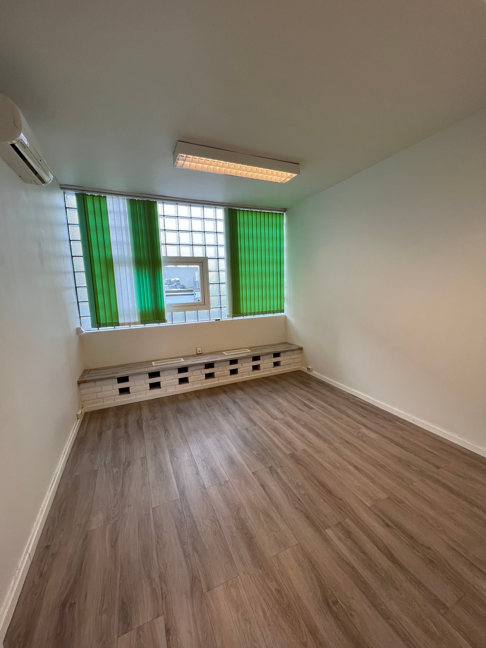 Et av kontorene i 3.etasje Galleribilde