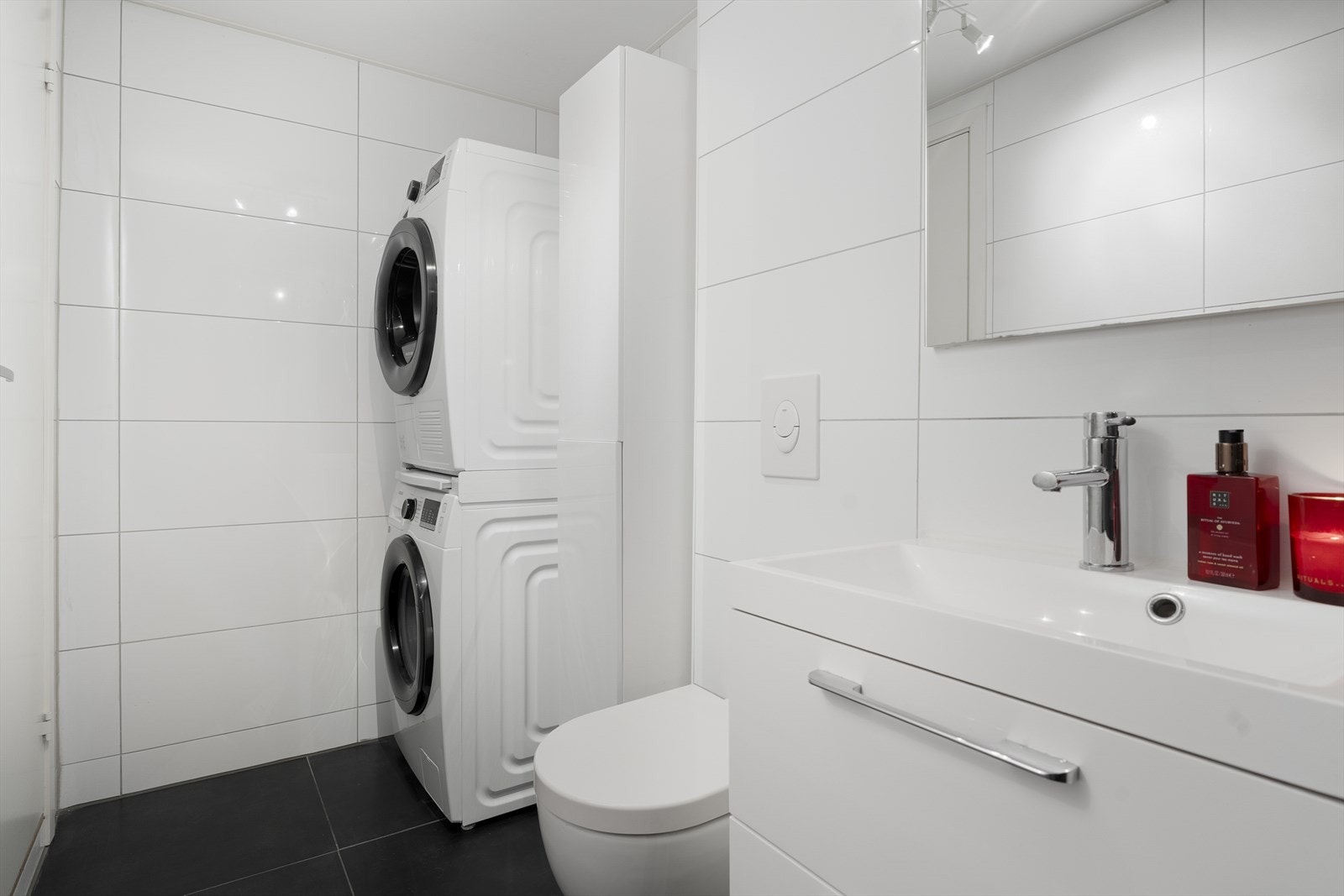 Det er elektrisk varmekabel i gulvet. Galleribilde