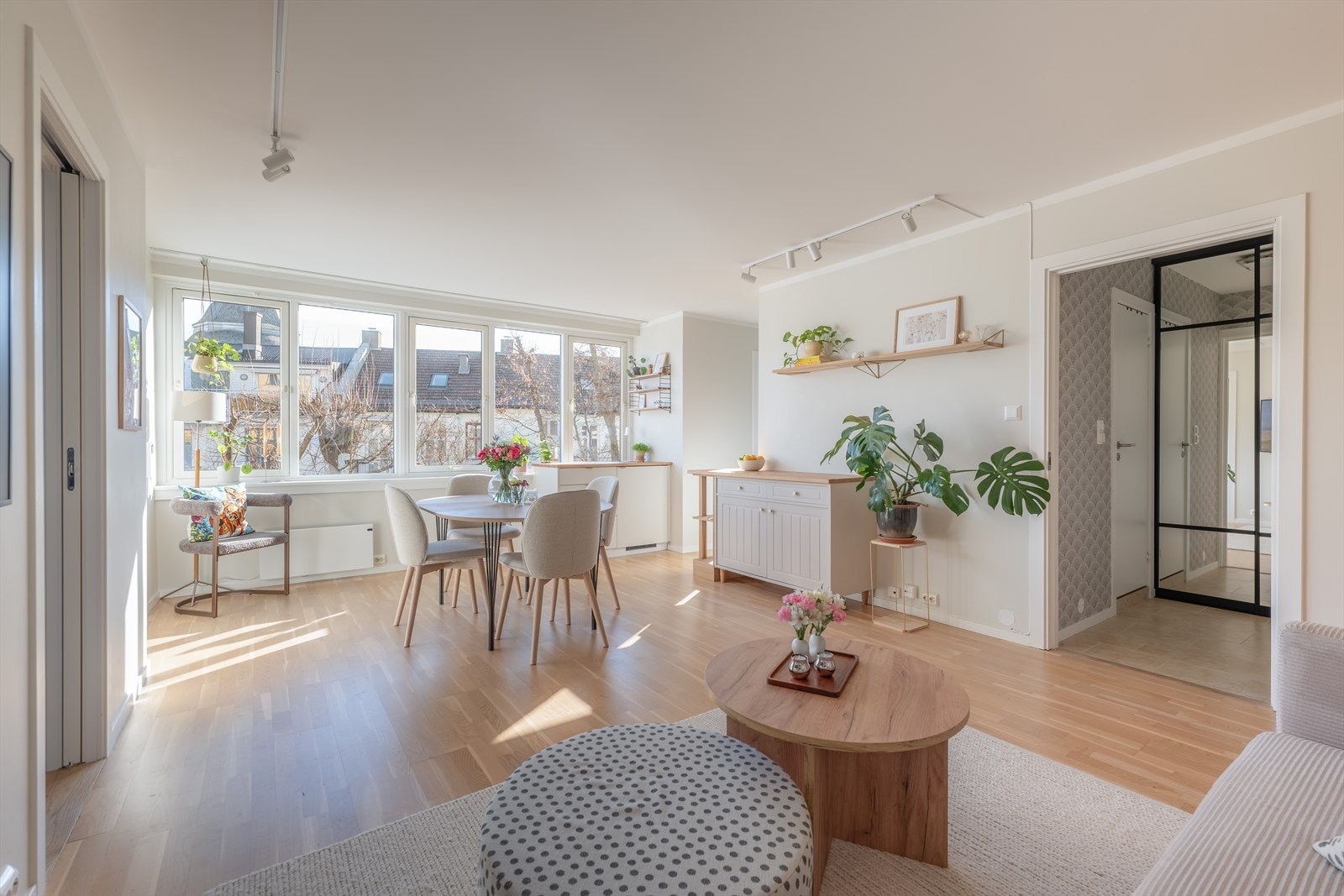 Alle tak og overflater malt i 2022 Galleribilde