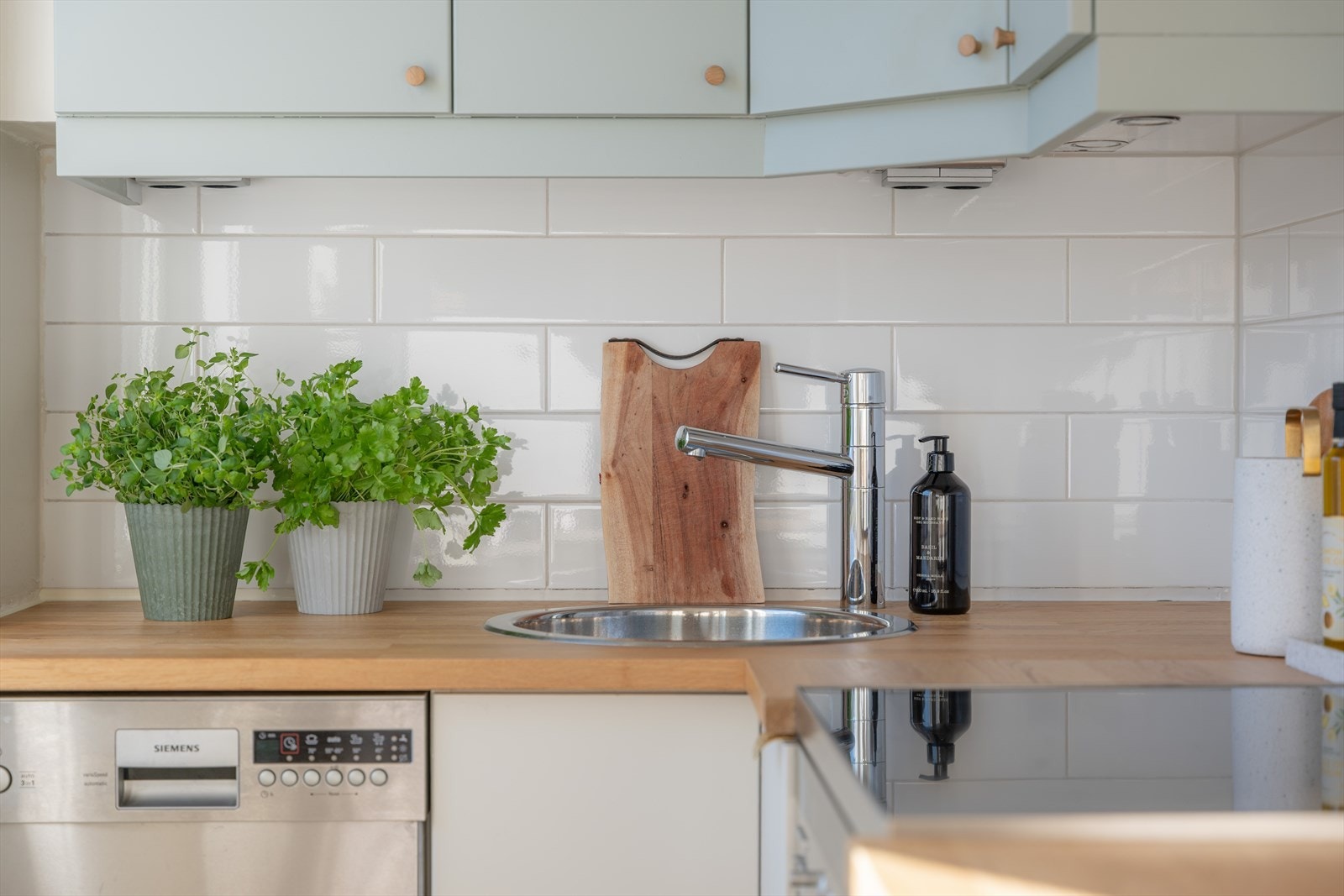 Alle hvitevarer på kjøkken medfølger Galleribilde