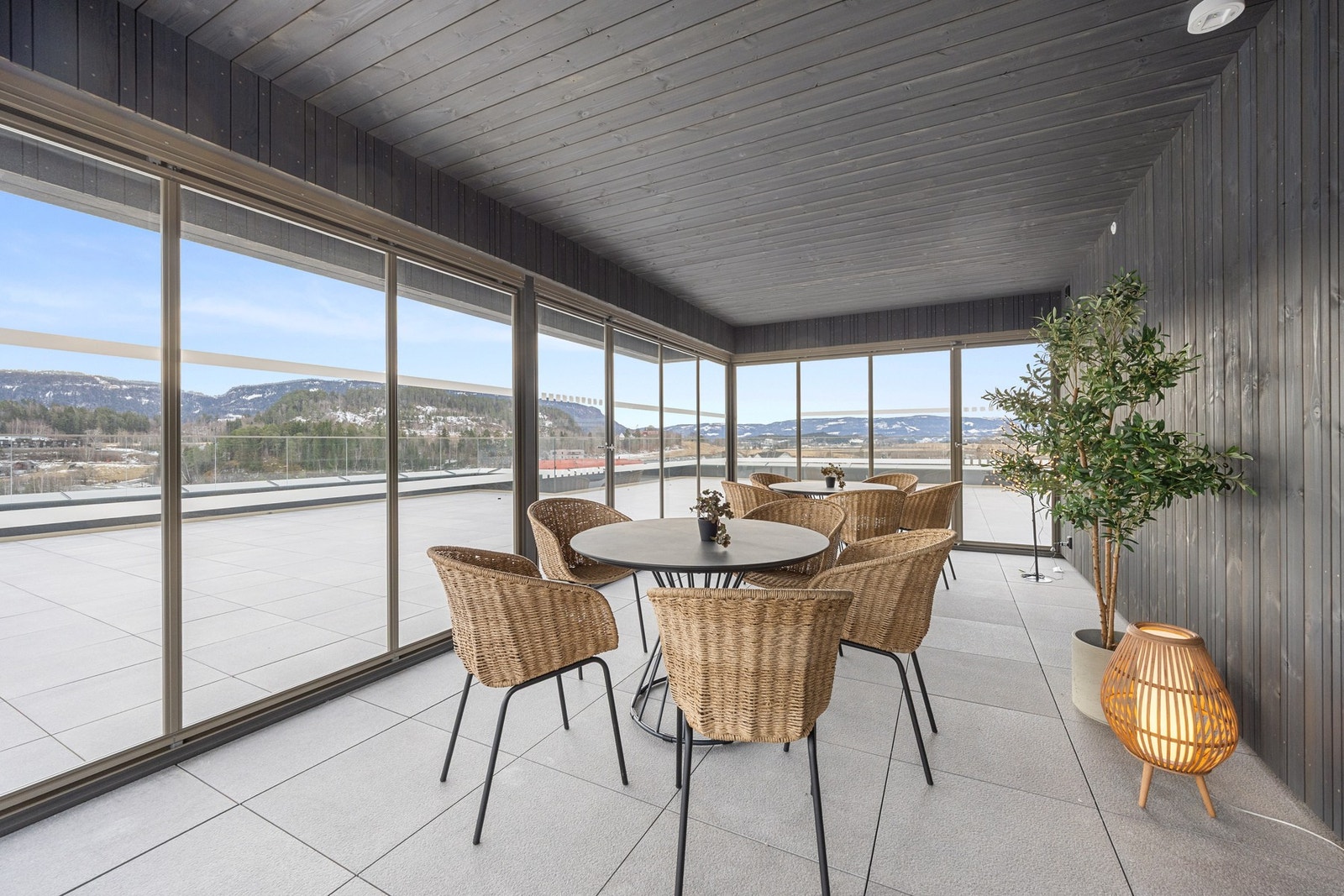 Allrom i forbindelse med takterrassen Galleribilde