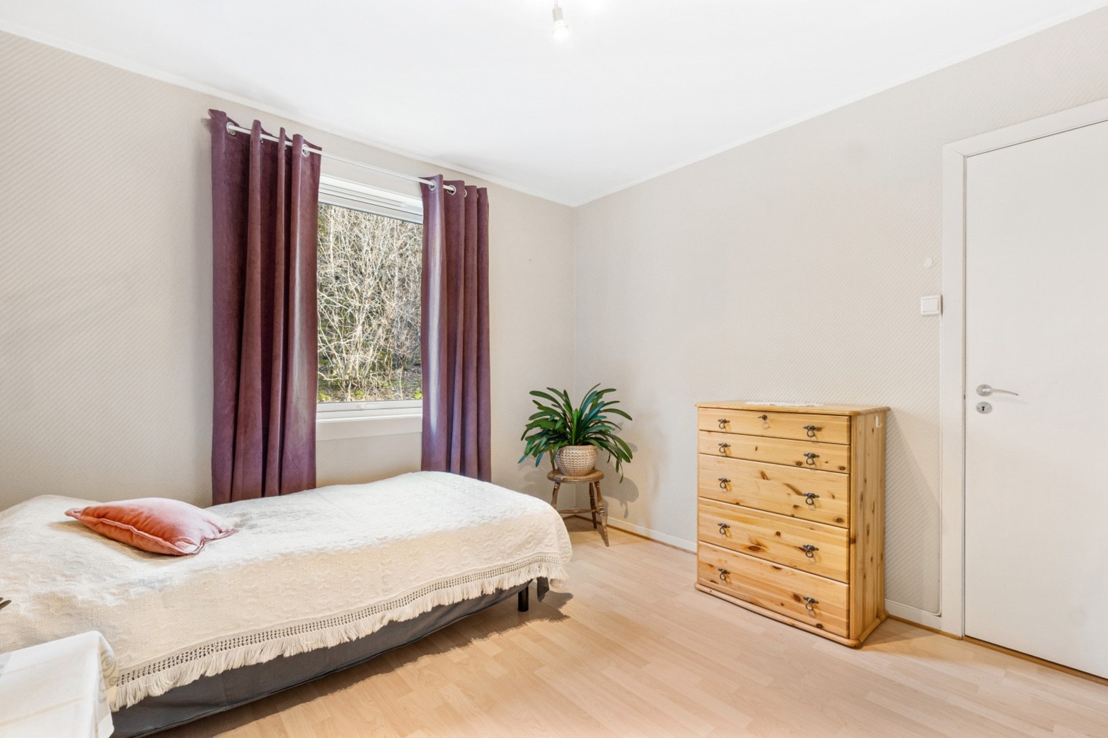 Stort soverom. Galleribilde