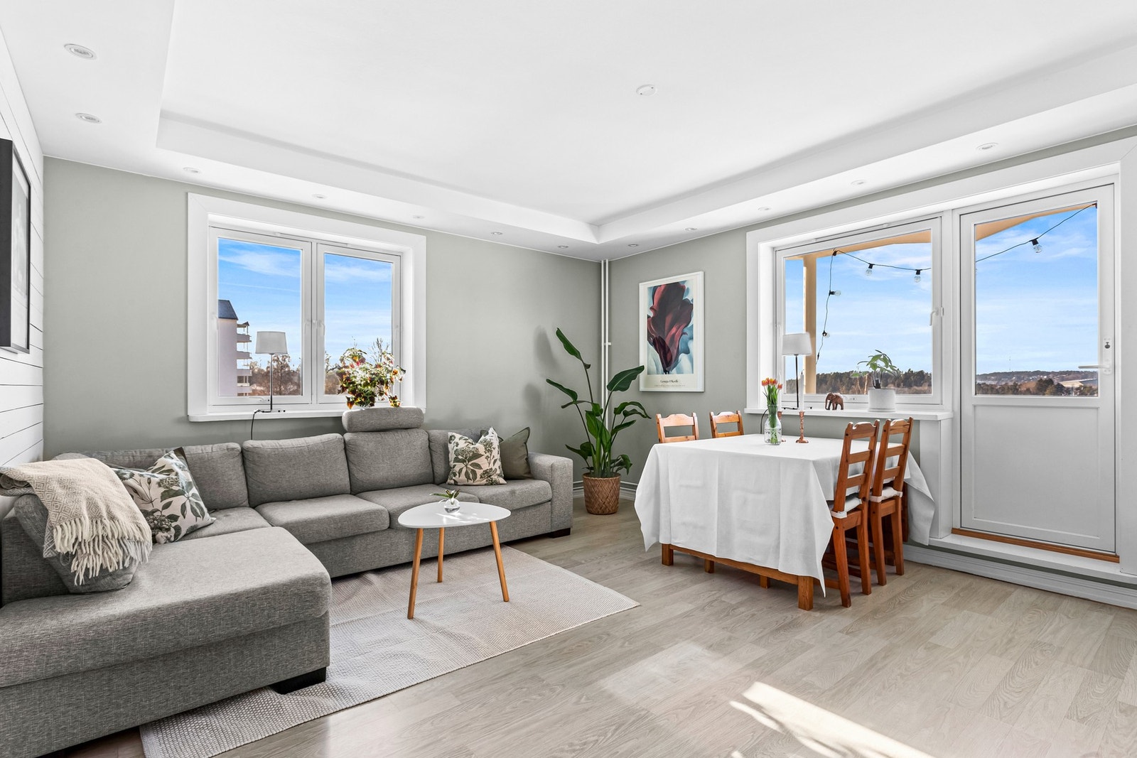 Velkommen til Haakon Tveters vei 45 - ta kontakt med Petter Løsåmoen Galleribilde