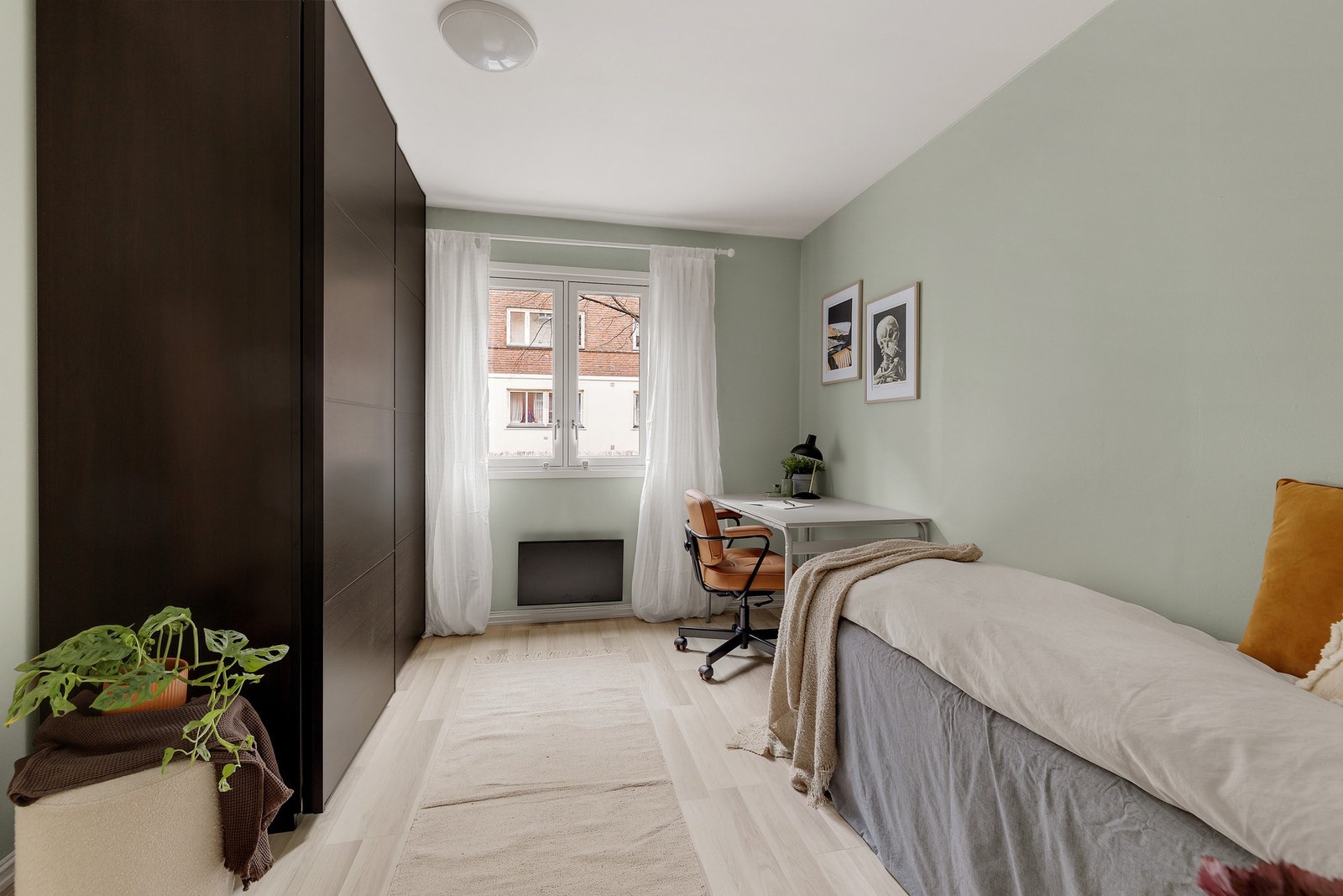 Soverom 2 er også av god størrelse. Galleribilde
