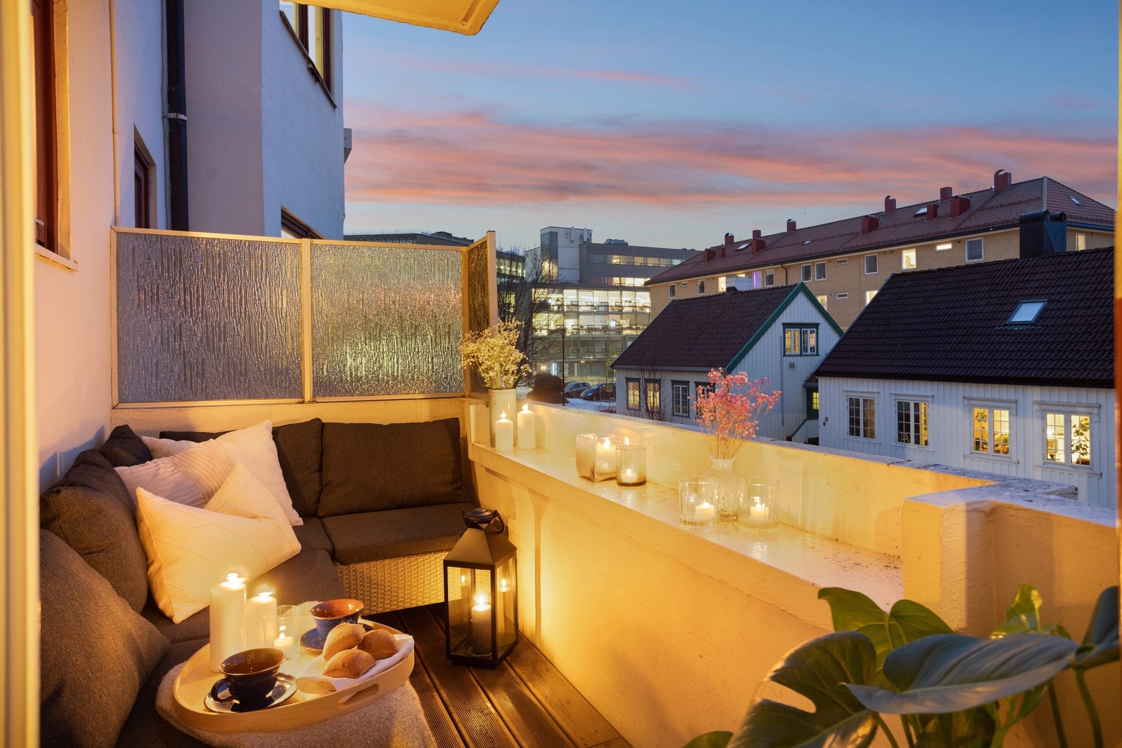 Velkommen til Udbyes gate 11C. Leilighet med balkong og populær beliggenhet. Foto: EFEKT, (Frode Vigtil) Galleribilde