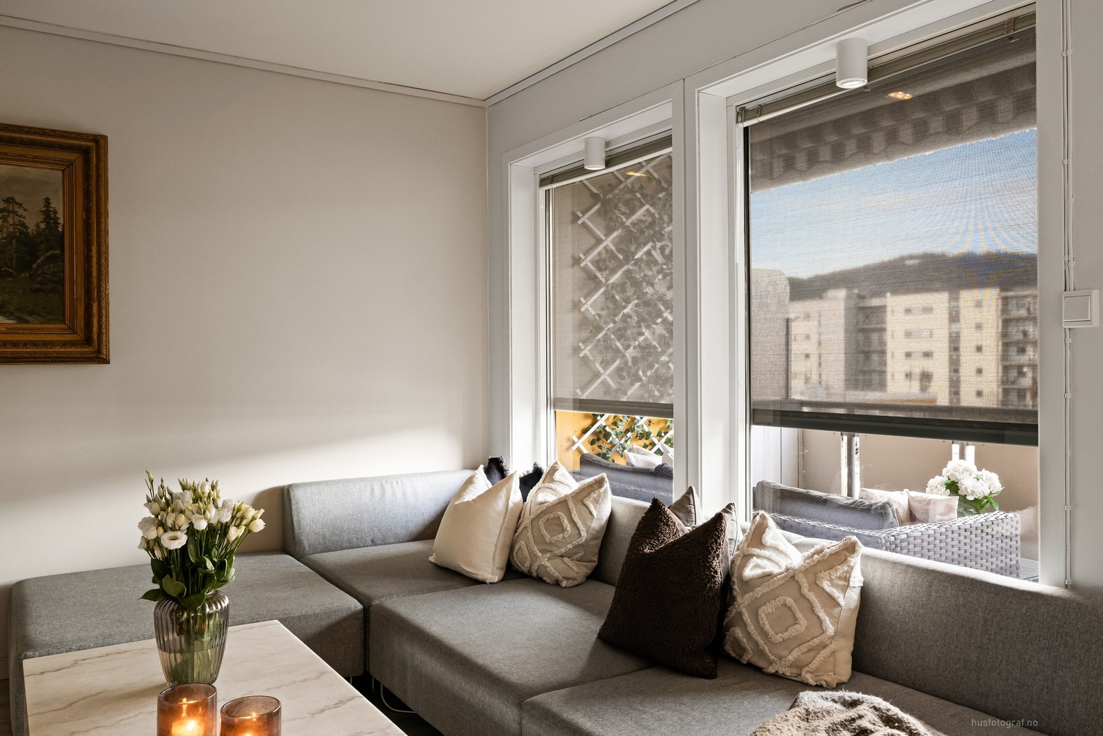 Det er montert utvendige screens på stuevindu Galleribilde