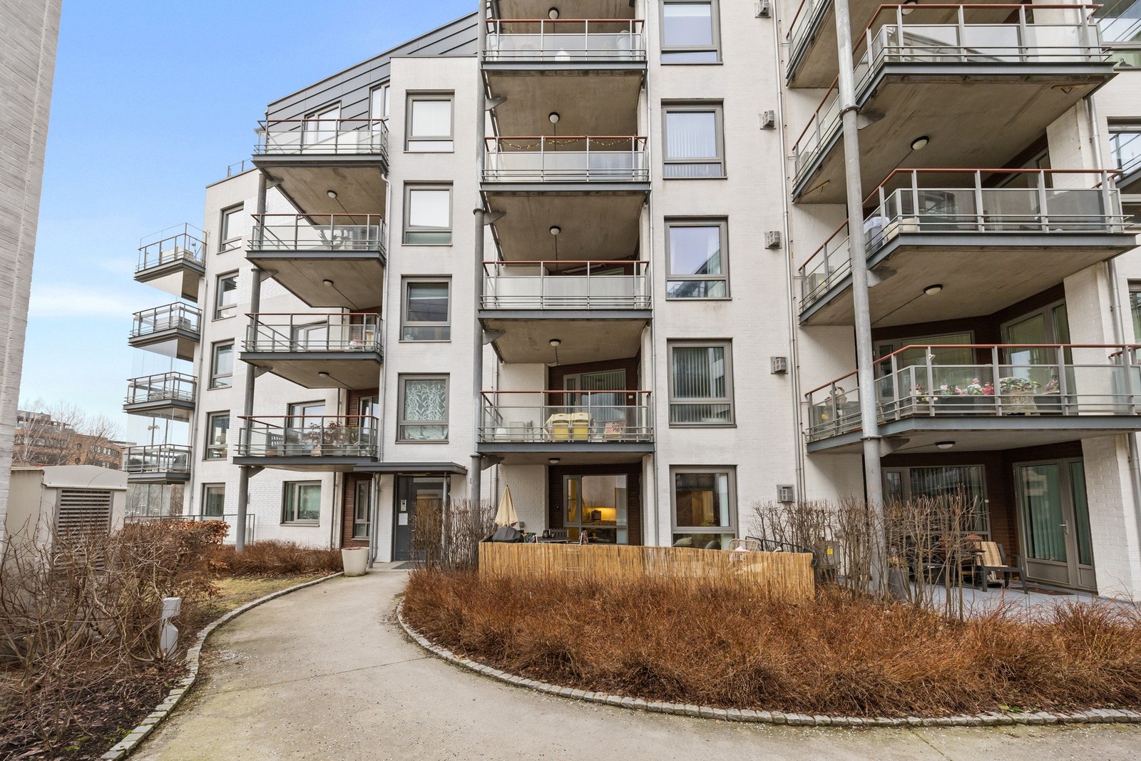 Velkommen til Kinoveien 5B - Presentert av Kenneth Eckmann v/EIE Bærum.
Anders Kjøndal / Luxe AS Galleribilde