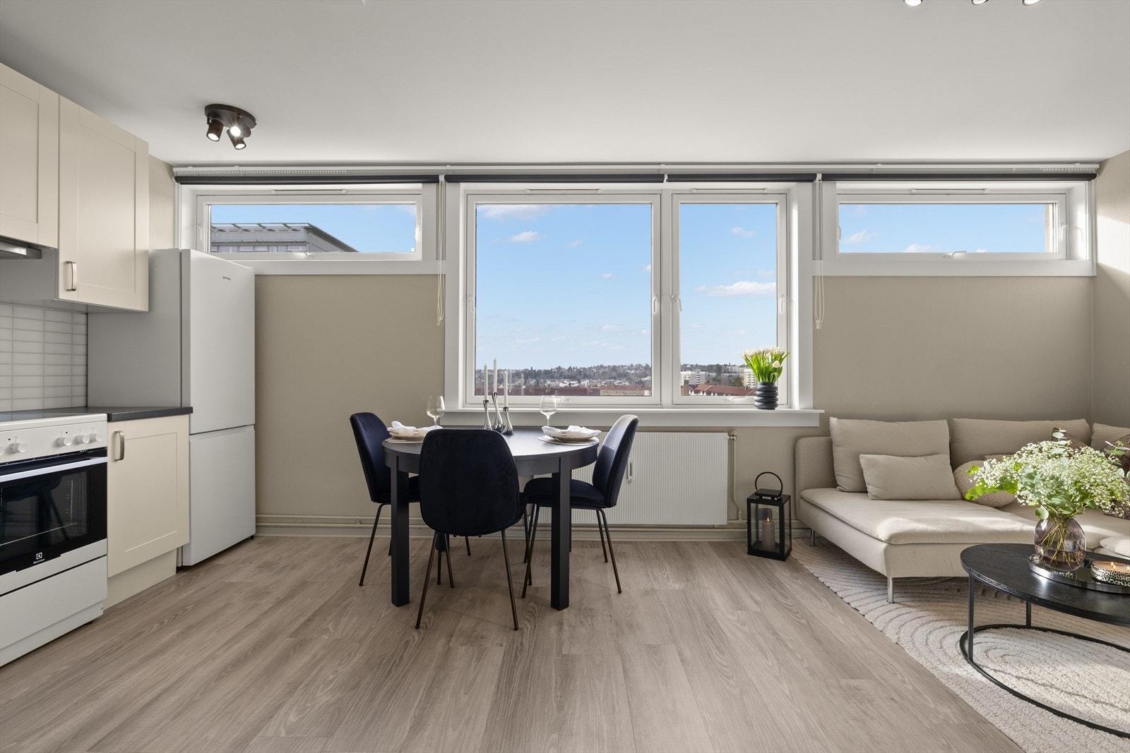 God planløsning med plass for flere soner og sittegrupper. Galleribilde