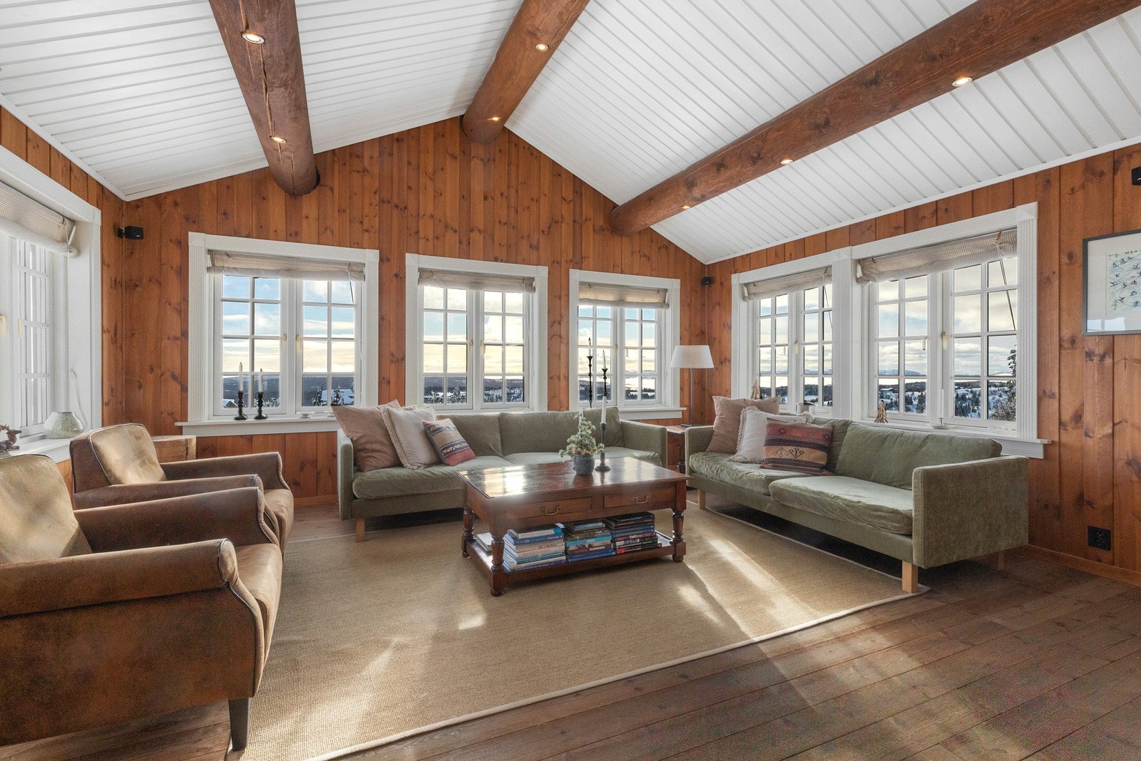 Eiendomsmegler Marit Nystuen presenterer denne eiendommen Galleribilde