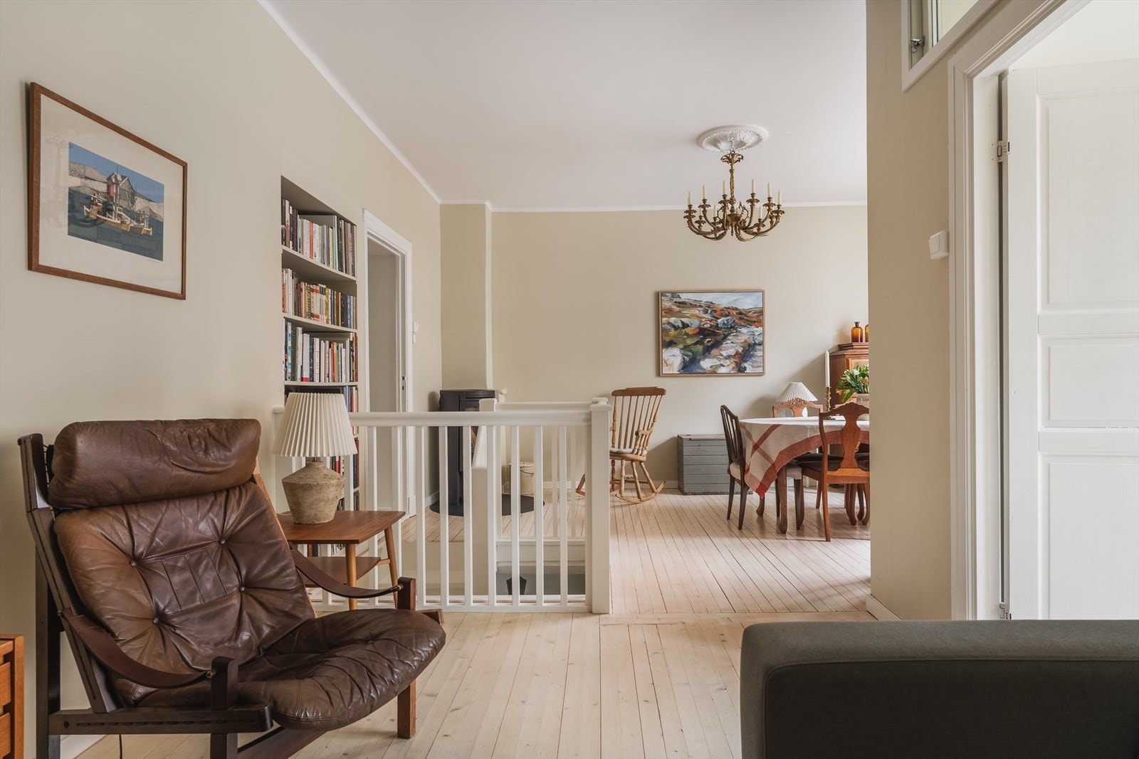 Fra stuen har du adkomst til soverom Galleribilde