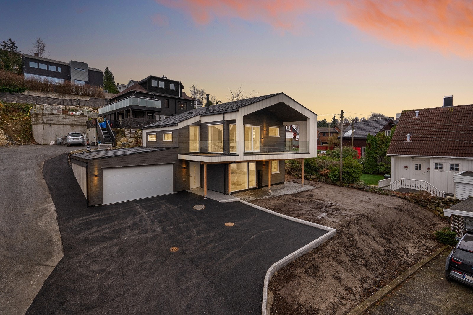 Mats Lundal presenterer Skippergata 48C! Galleribilde