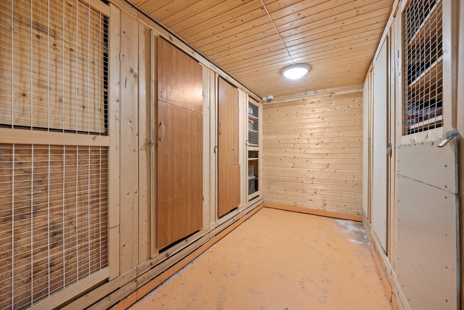 Leiligheten disponerer 2 boder i kjeller Galleribilde