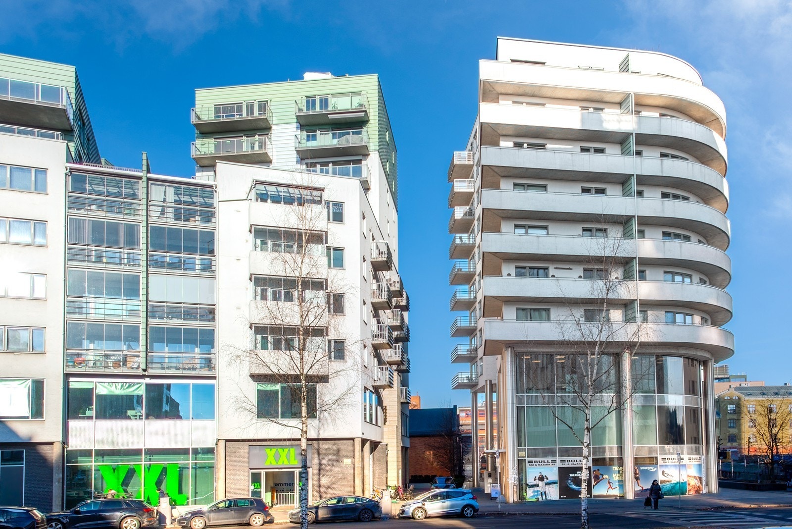 Fasade - etterspurt beliggenhet med Colosseum senter rett over veien med alle fasiliteter Galleribilde