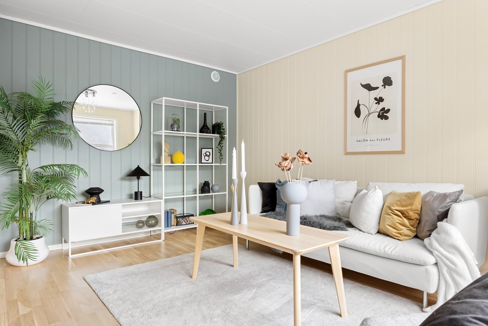Boligen er innredet i lyse og pene farger, og har god kvalitet på innredning og utstyr Galleribilde