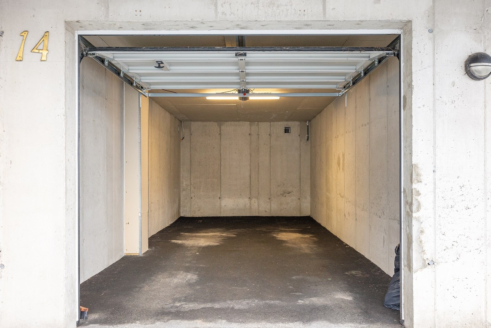 Garasje på ca. 27 m² i underetasje Galleribilde
