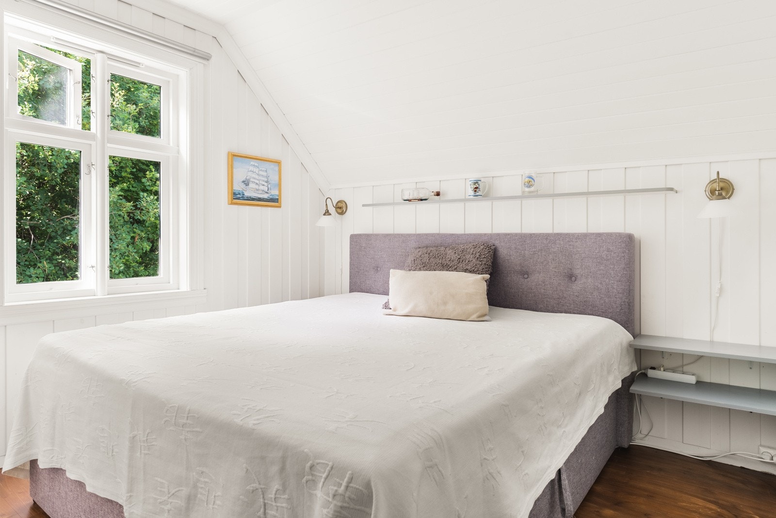 Etasjen har hele tre soverom, hvor alle er av god størrelse. Galleribilde