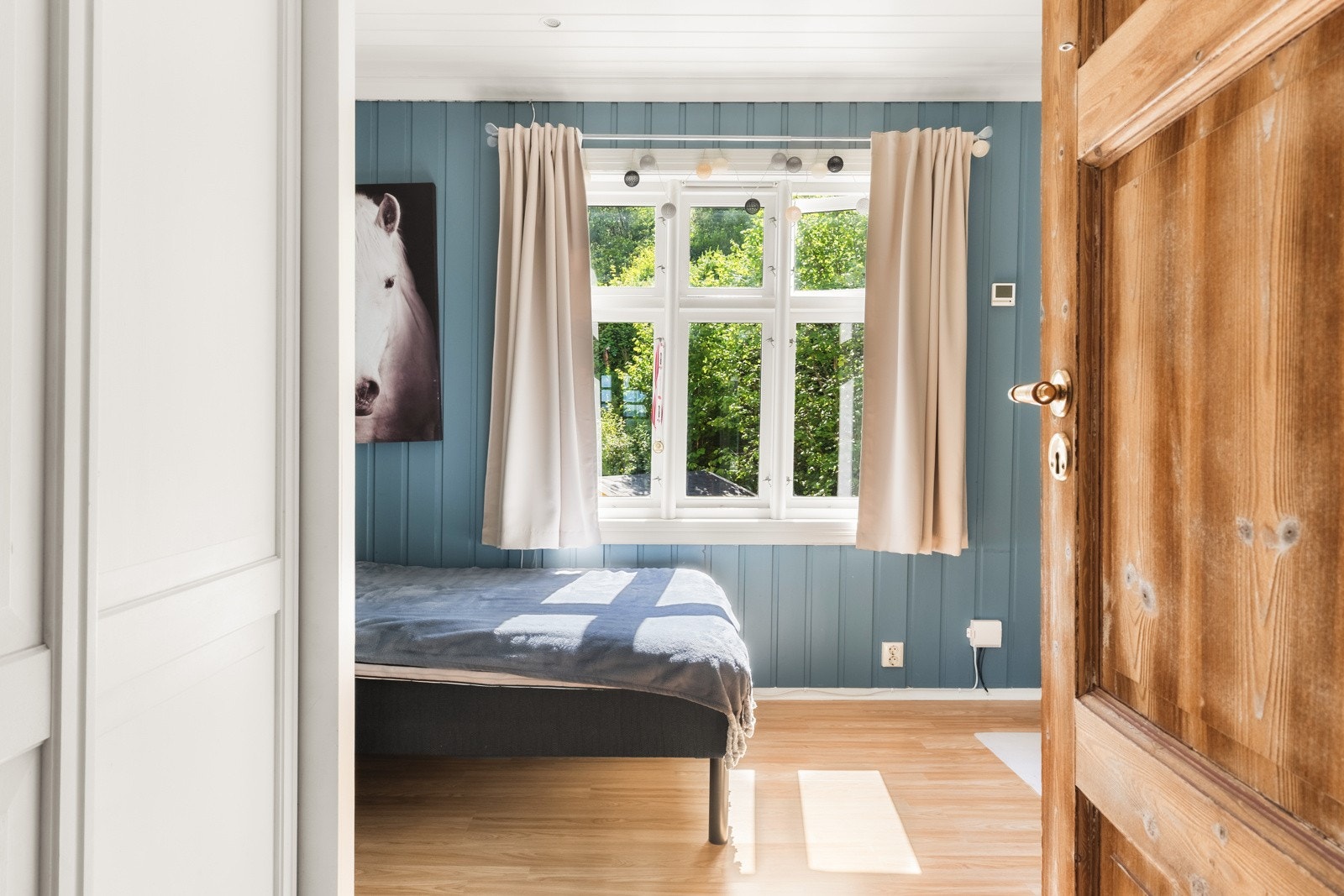 Det er gode muligheter til å innrede rommene som koselige barnerom eller gjesterom. Galleribilde