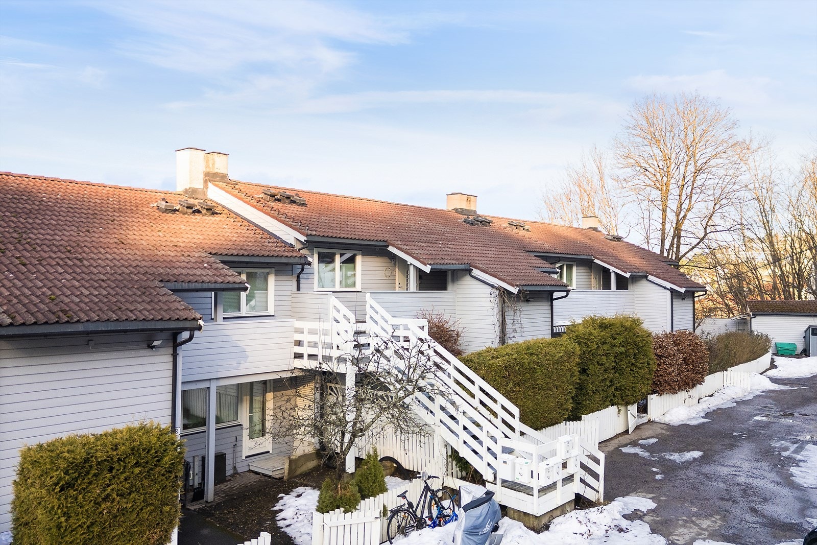 Leiligheten har attraktiv beliggenhet i et veletablert og barnevennlig område. Boligen ligger i Ekeberg skolekrets. Galleribilde