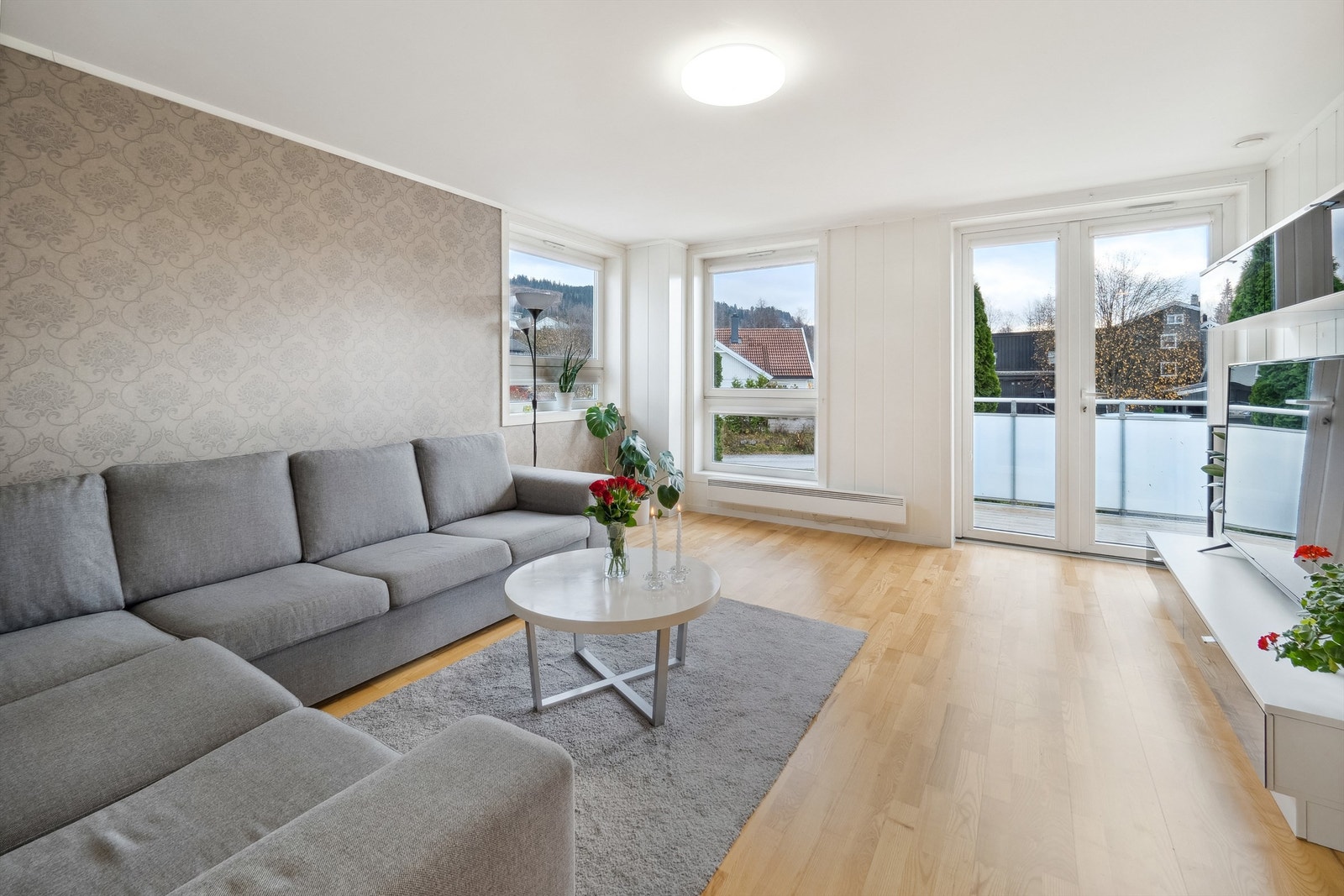 Velkommen til Hagehaugvegen 1 ! Galleribilde