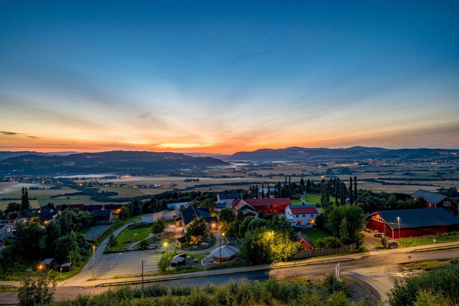 Høyt over Melhus kan du nyte panorama utsikten fra takterrassen i ro og fred. Galleribilde