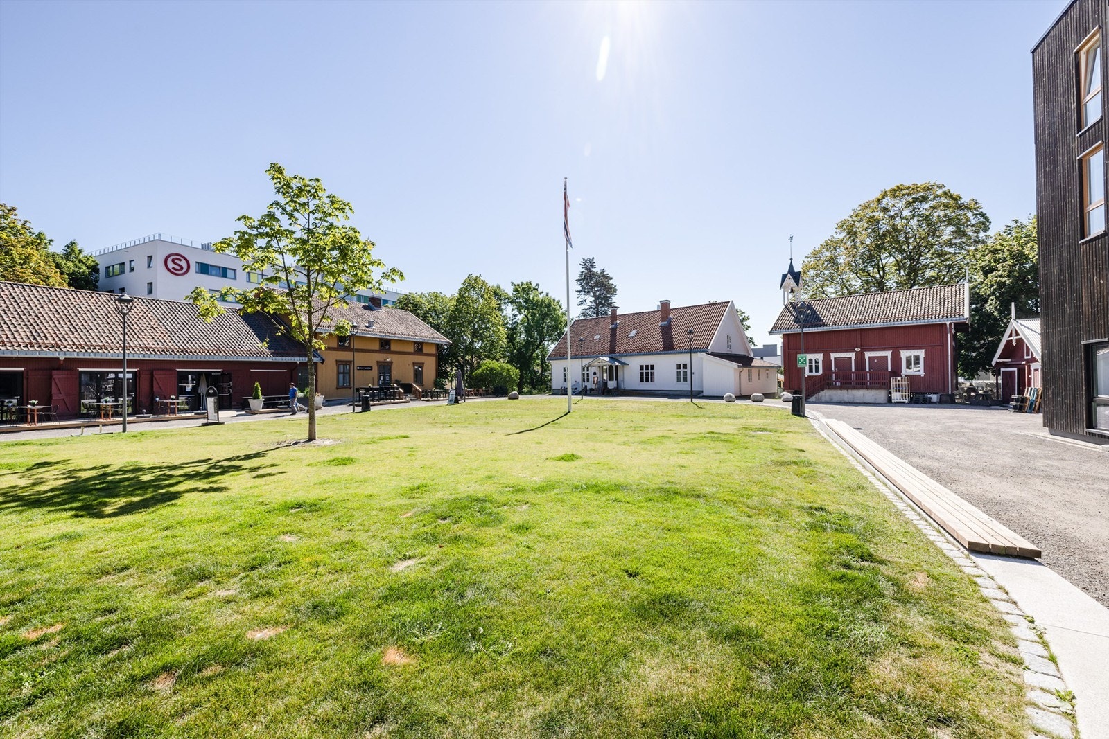På Lillo gård får du alltid servert nydelig mat og en lun og koselig atmosfære. Galleribilde
