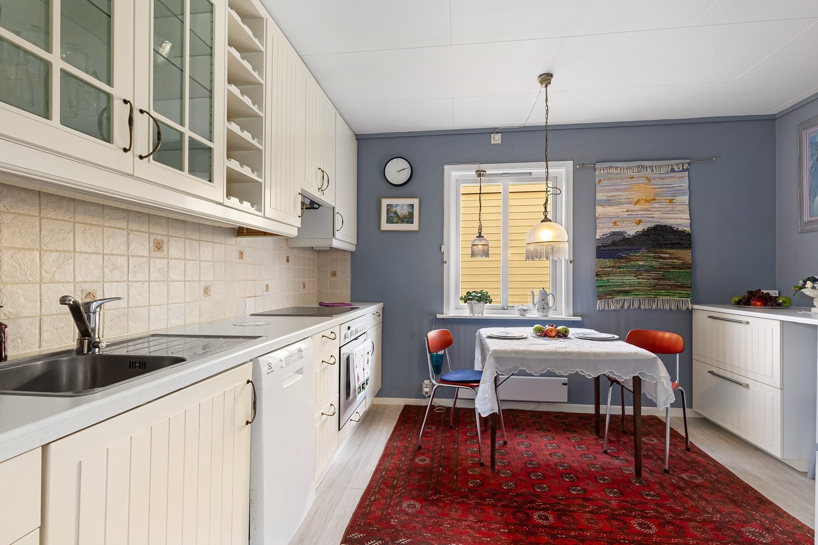 IKEA kjøkkeninnredning fra 2006 med laminat benkeplate Galleribilde