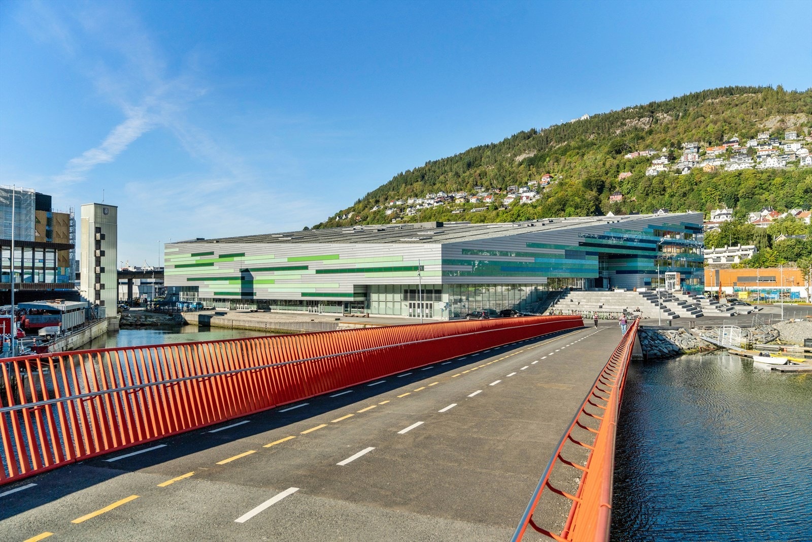 - Store Lungegårdsvannet er også en kort spasertur fra leiligheten Galleribilde