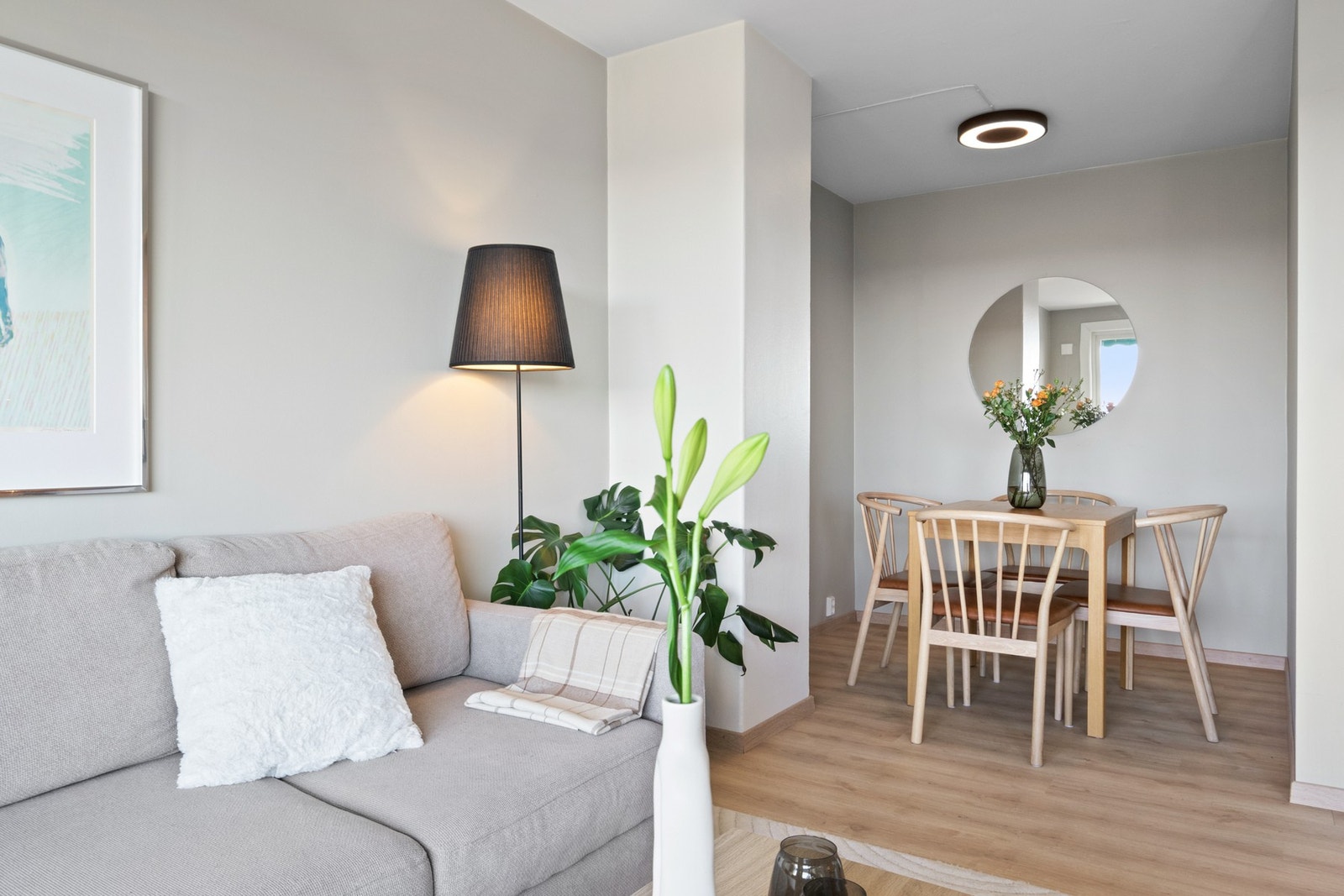 Pipeløpet i stuen kan også gi mulighet for installasjon av peisovn. Galleribilde