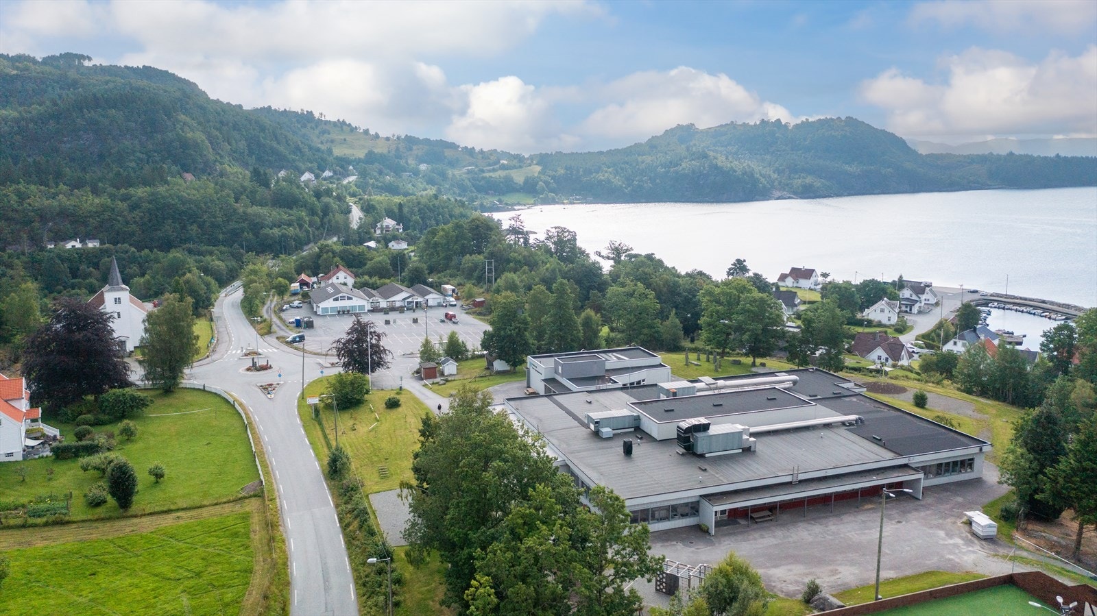 Umiddelbar nærhet: Nedstrand barne- og ungdomsskole Galleribilde