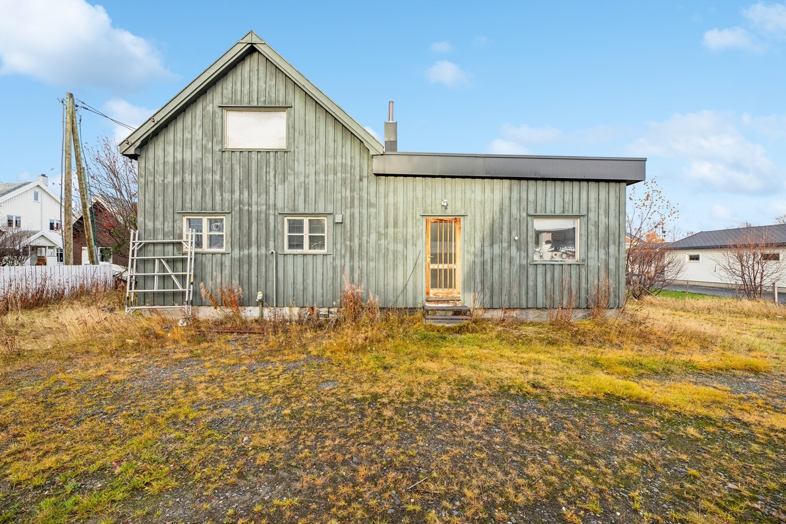 Dagens bygningsmasse er registrert som næringseiendom / annet en bolig og må påregnes å rives / renoveres. Galleribilde