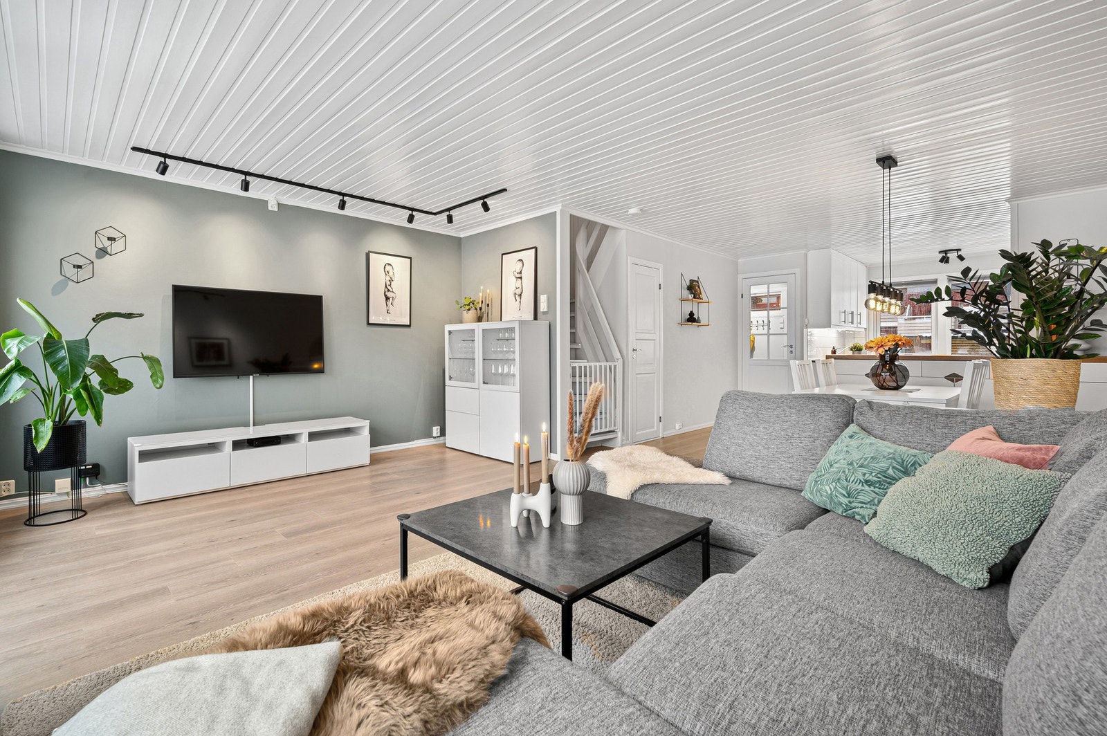 David Novosad v/ EiendomsMegler1 har gleden av å presentere Adolf Øiens veg 3 H. Galleribilde