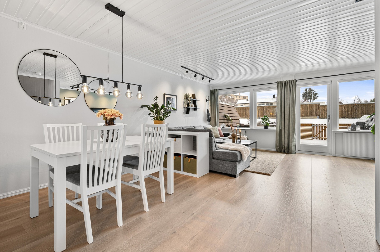 Dette er et attraktivt rekkehus med barnevennlig og populær beliggenhet på Risvollan. Galleribilde