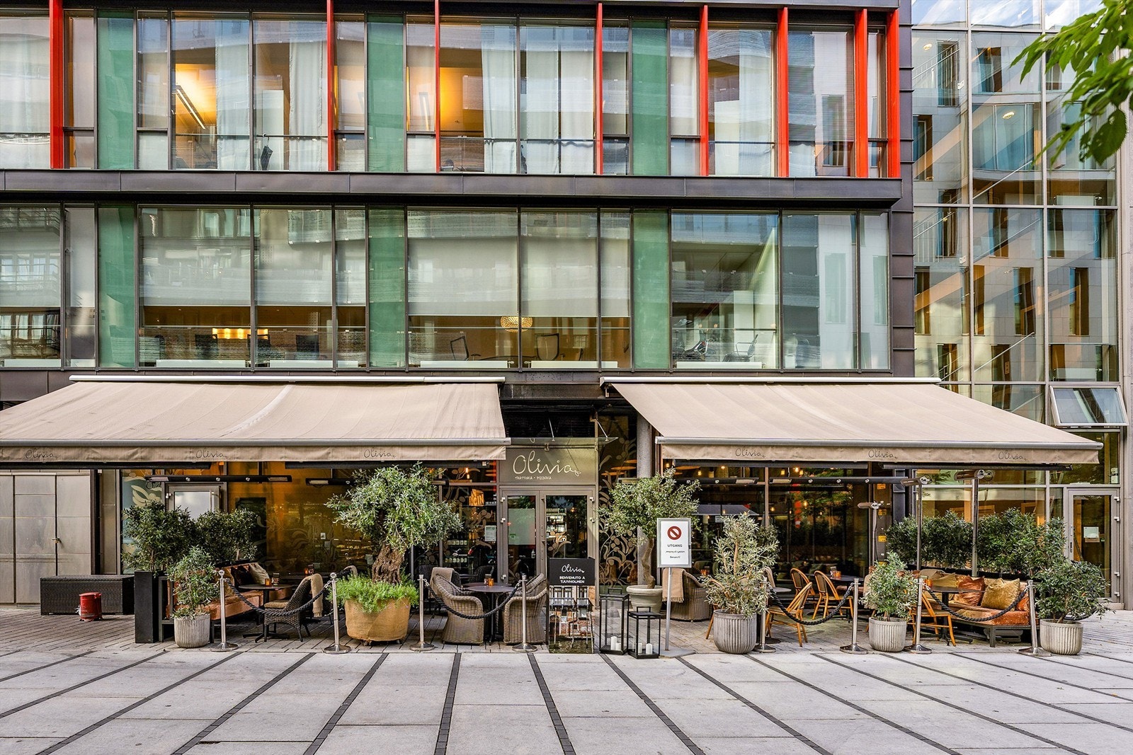 Olivia er godt kjent på Tjuvholmen for sin gode pizza og sin hyggelige uteservering sommerstid. Galleribilde