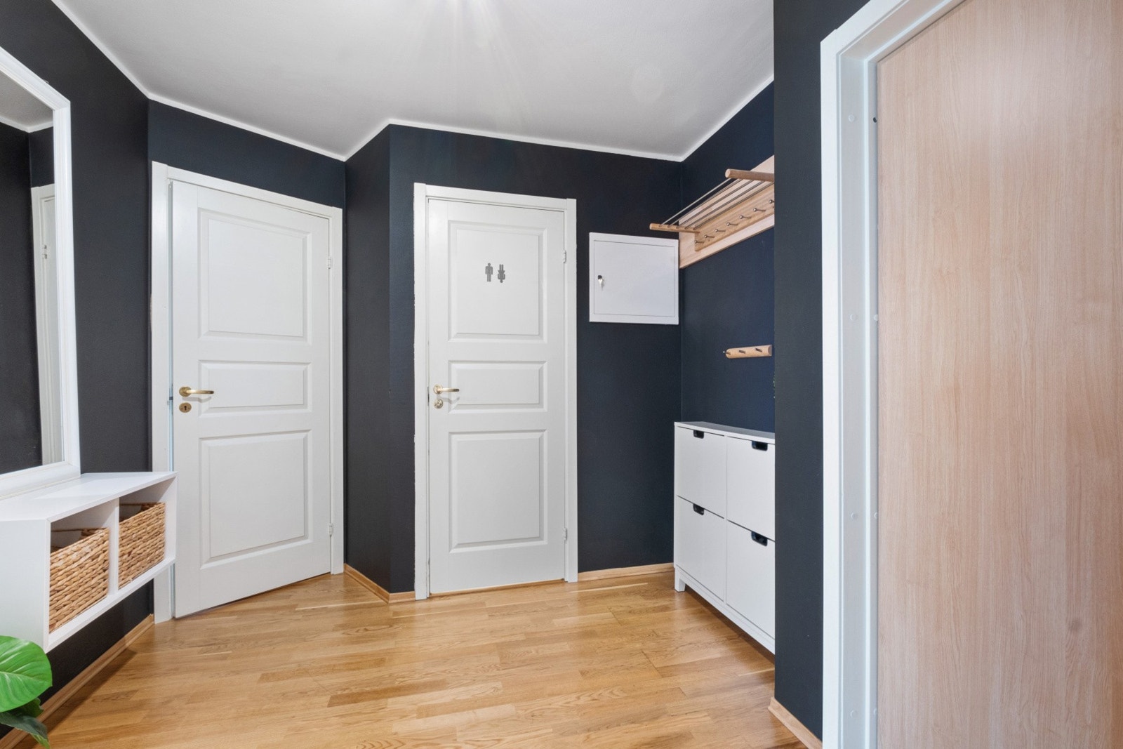 Mulighet for å etablere garderobeløsning i entre/gang. Galleribilde