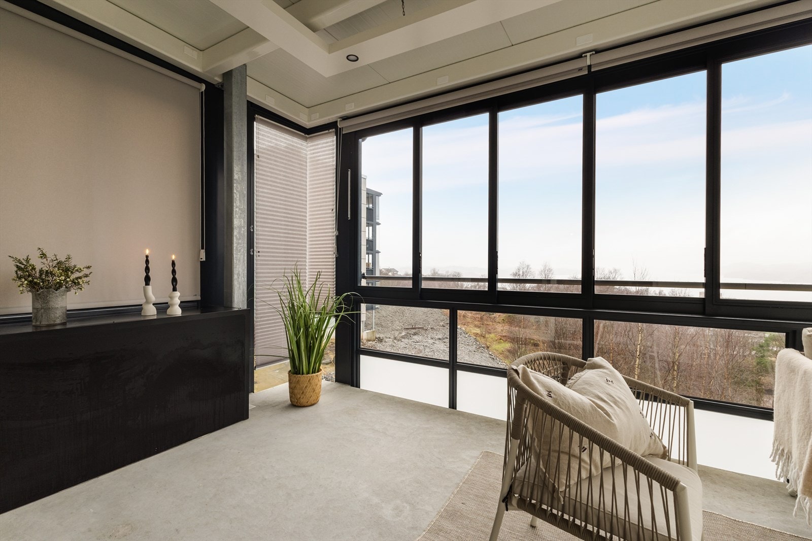 Ny innglasset balkong, perfekt for sommer og vinter Galleribilde