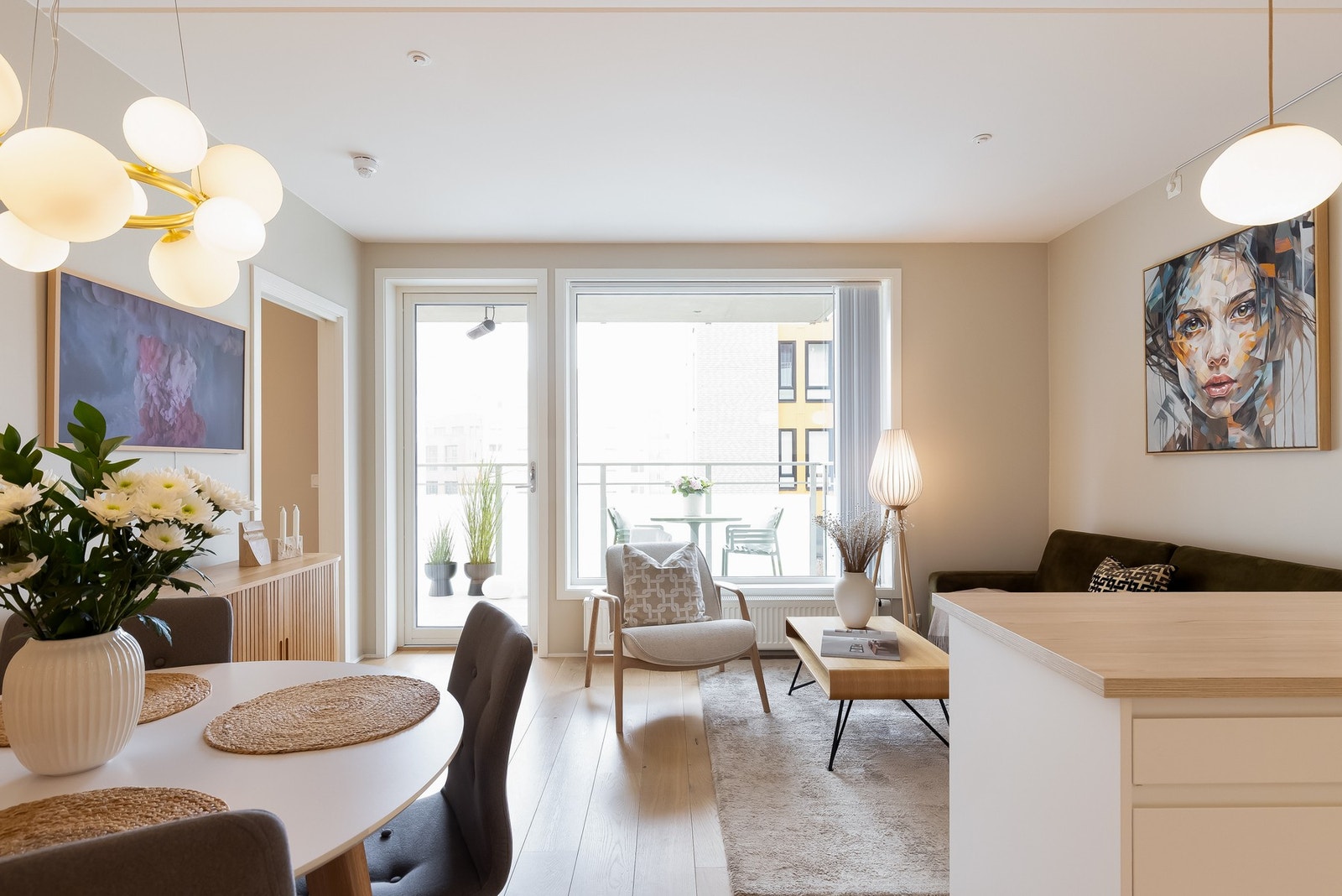 Her, i Ullagerveien 15 vil du oppleve at det er godt å komme hjem og det er fint å være gjest. Galleribilde