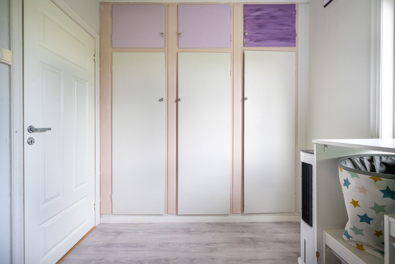 Plassbygde skaper Galleribilde