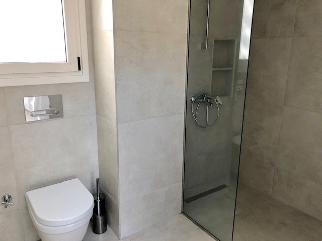 Bad nede Galleribilde