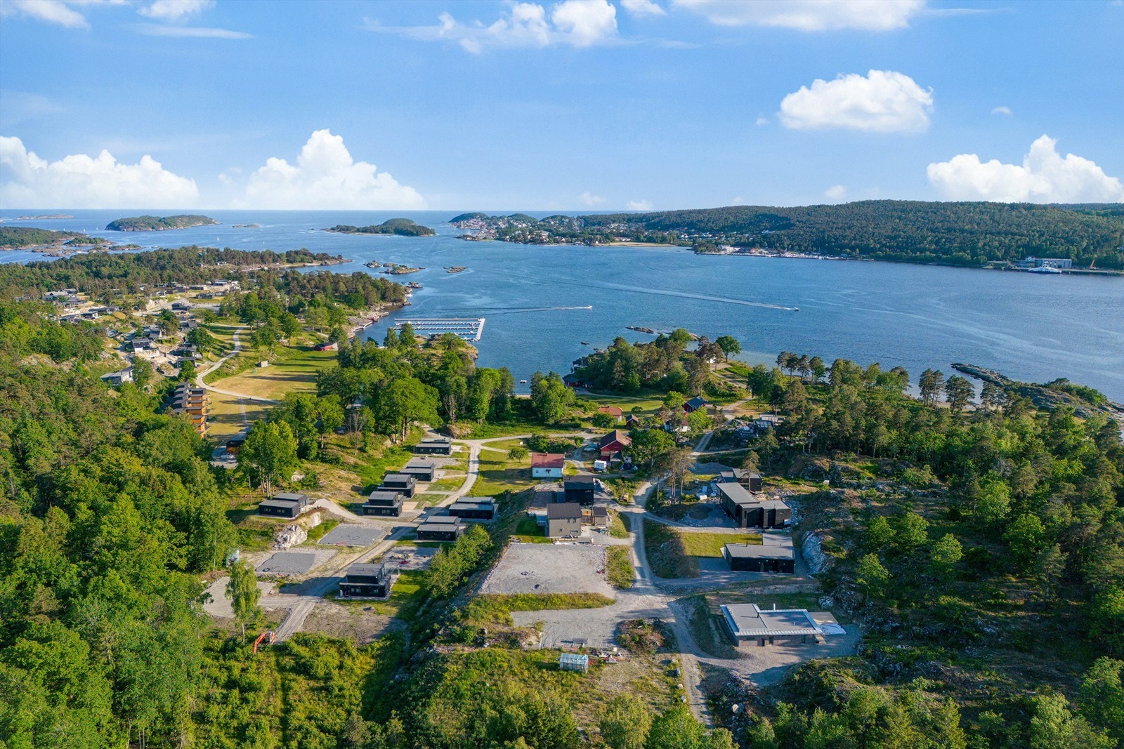 Bjørkøya er en stor og populær øy midt i Langesundsfjorden. Galleribilde