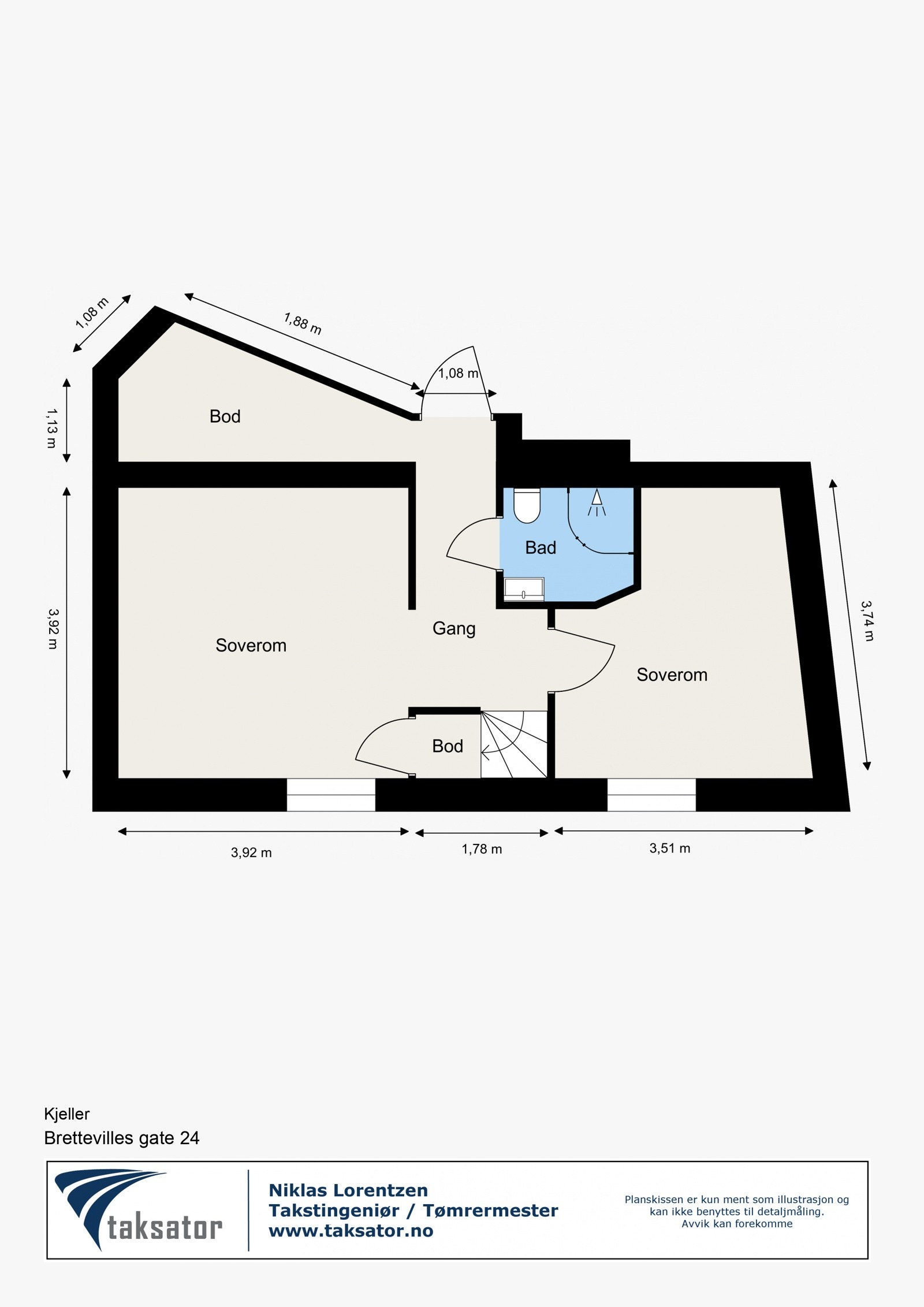 Underetasjen ble bygget ut i 2020/2021 og inneholder gang, to gode soverom, bad og bod/omkledningsrom. Galleribilde