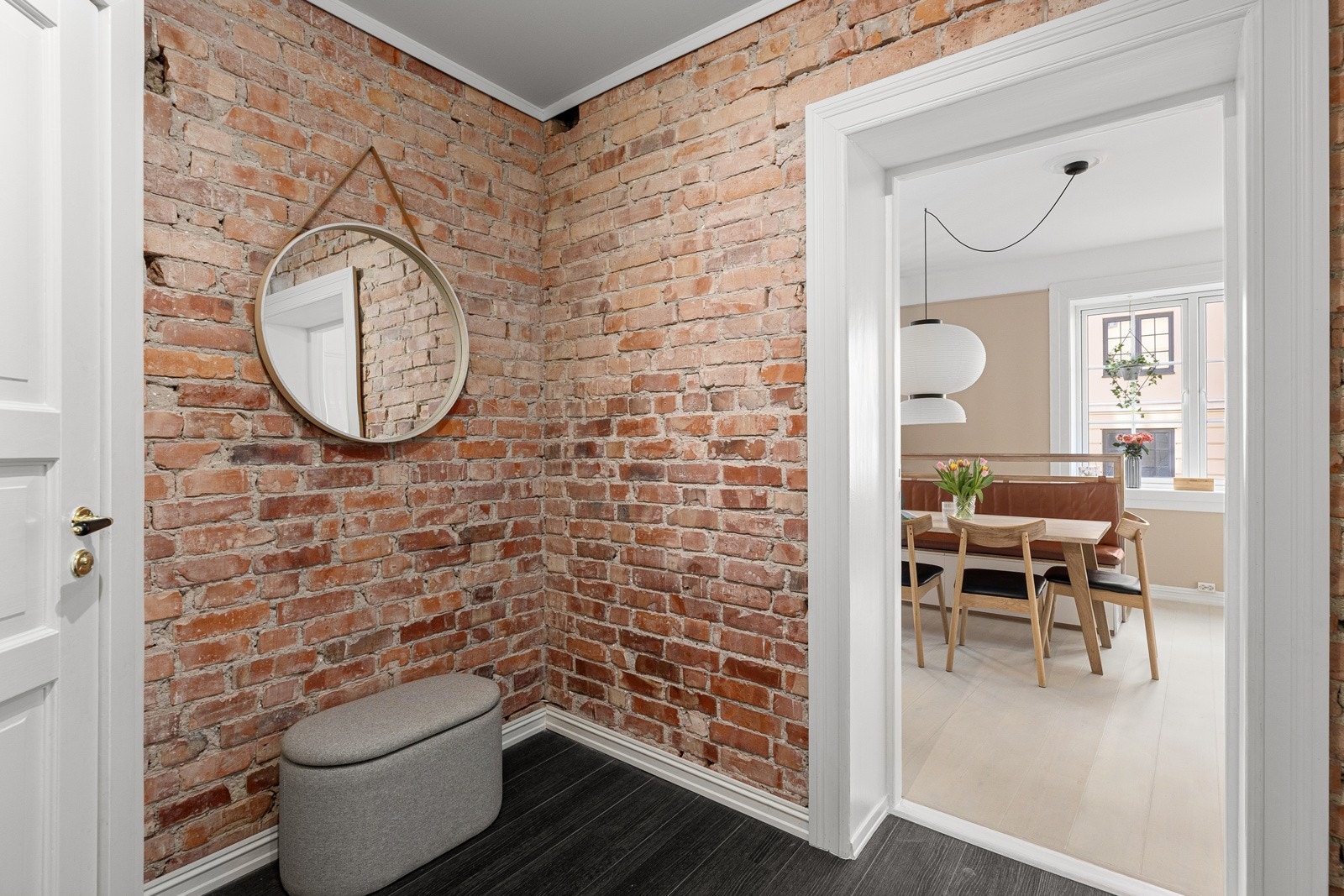 Inngangspartiet er et hyggelig første møte med boligen. Galleribilde