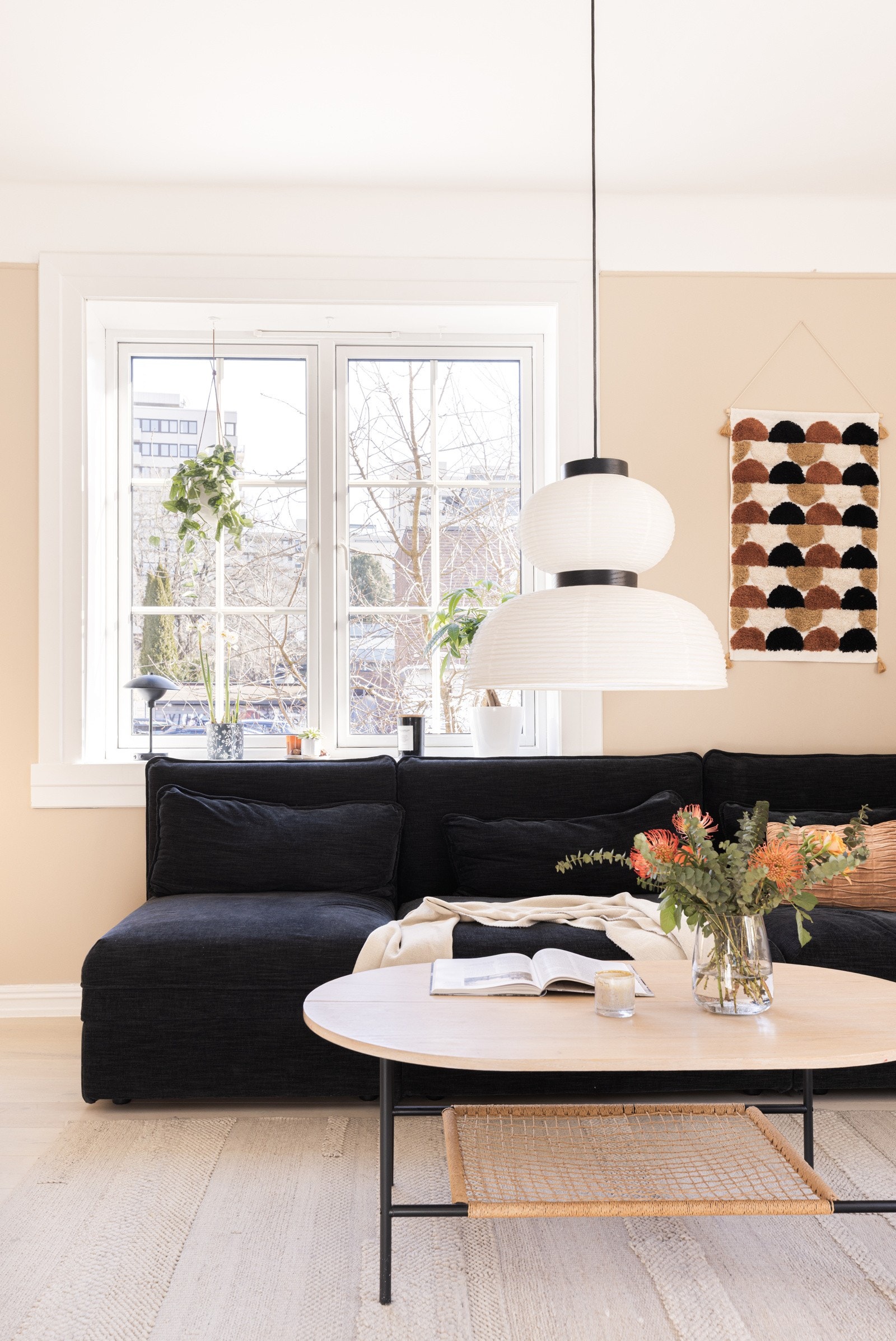 Stuen har en herlig og luftig atmosfære. Galleribilde